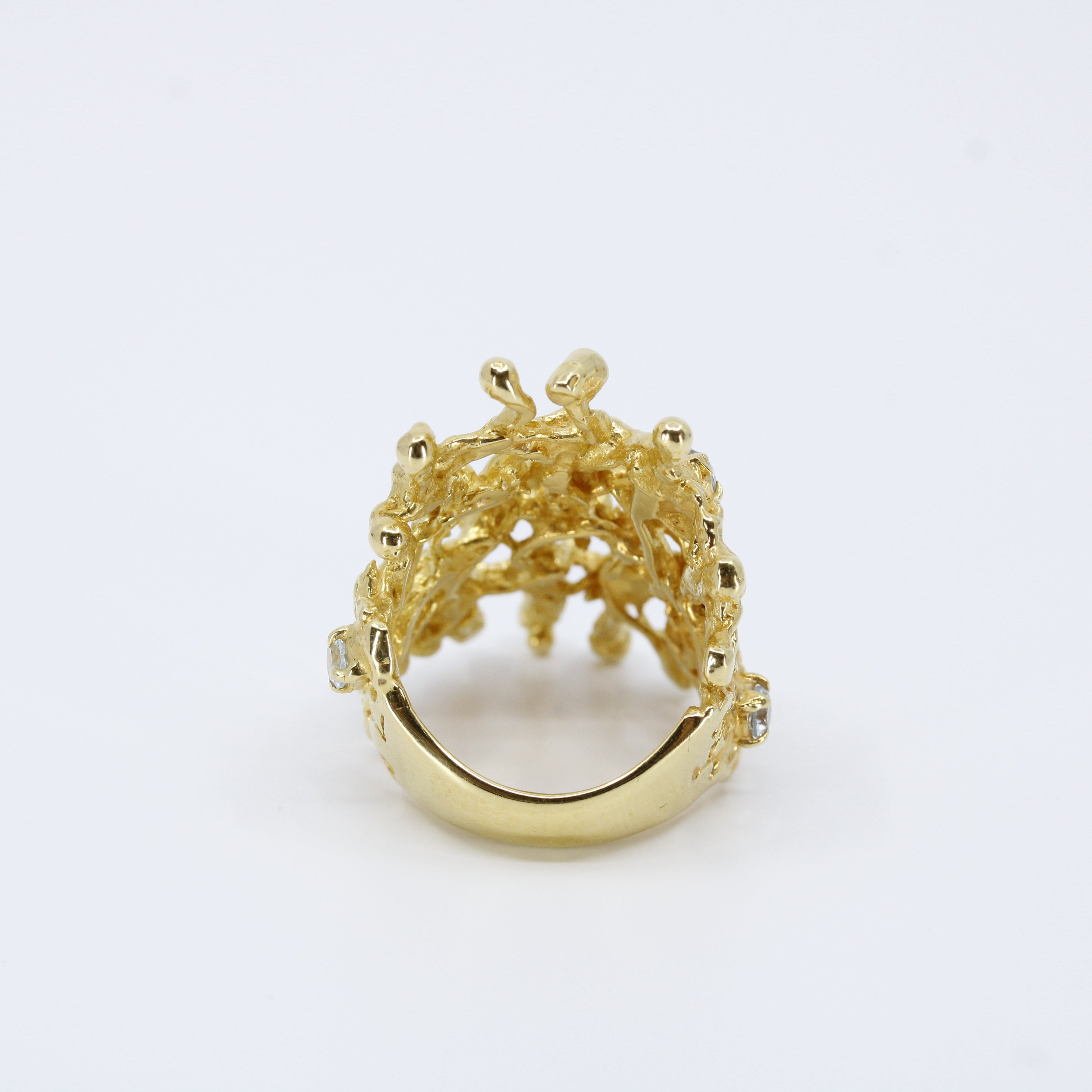 MAREA Cigar Ring with Topaz