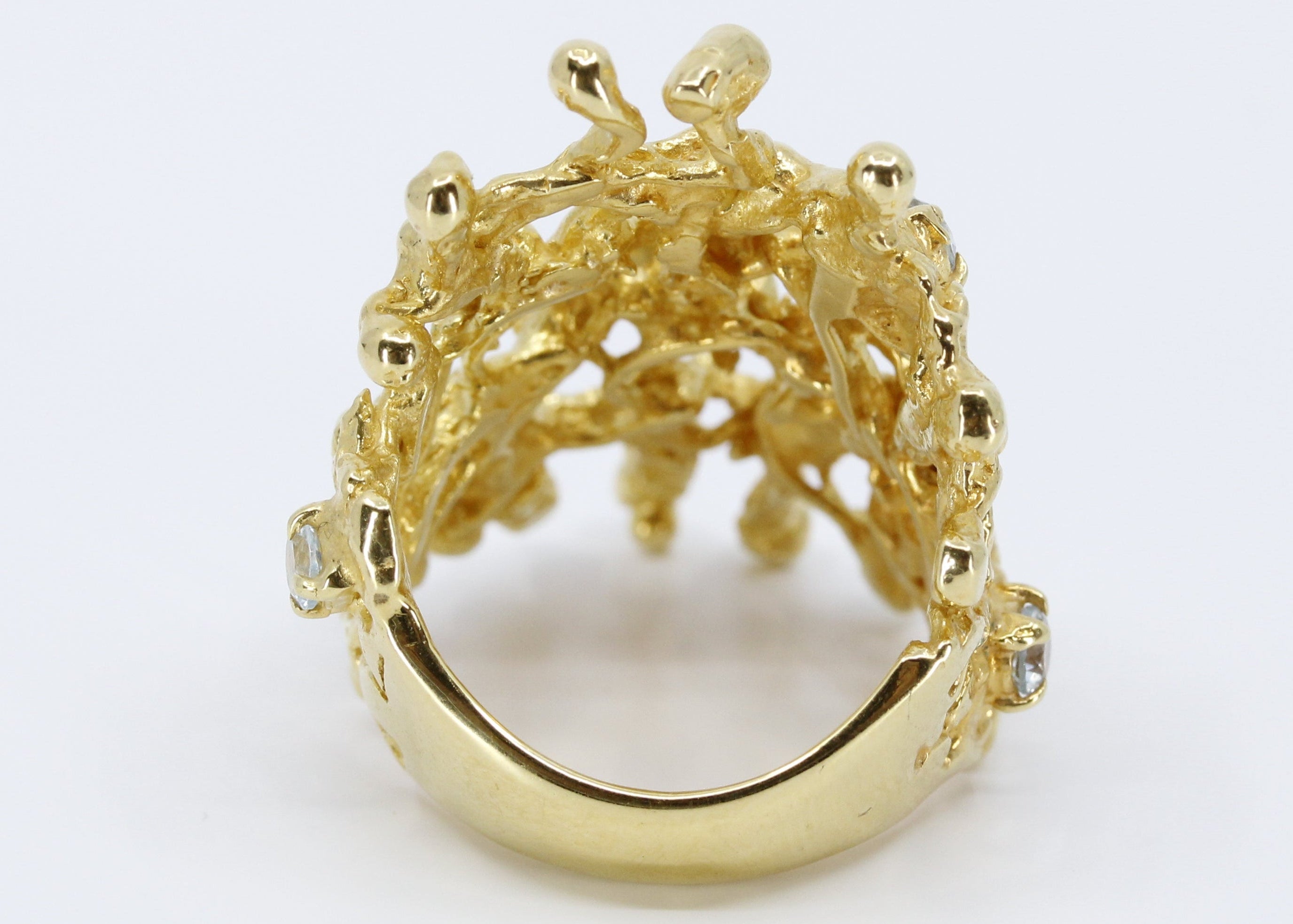 NURAI Cigar Ring with Topaz