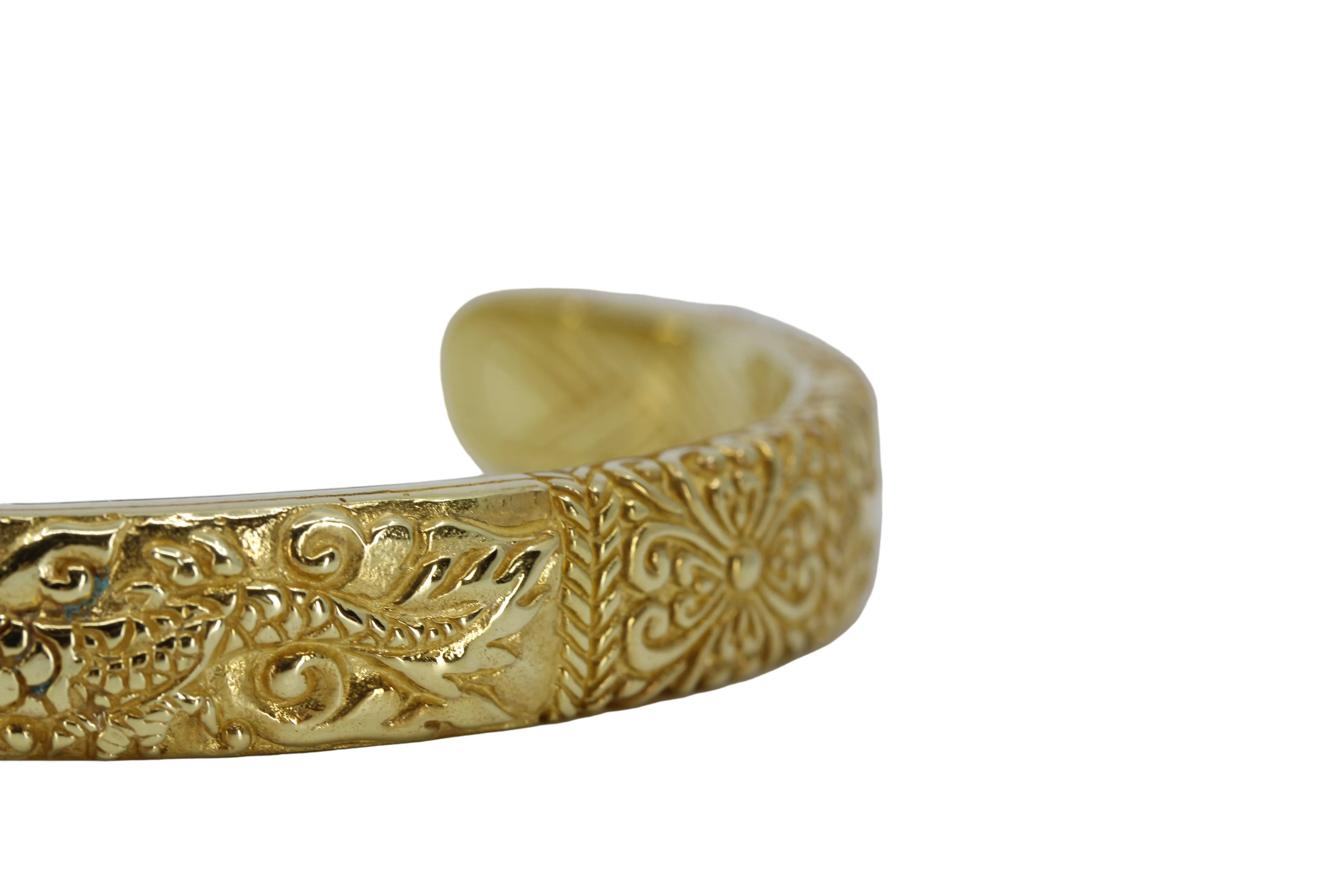JAYA 18K Gold Vermeil Engraved Cuff Bracelet