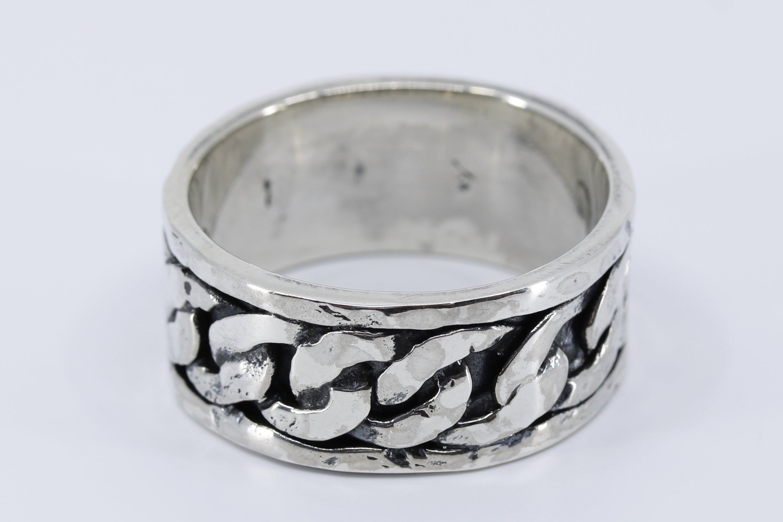 SAAR Inset Band Ring