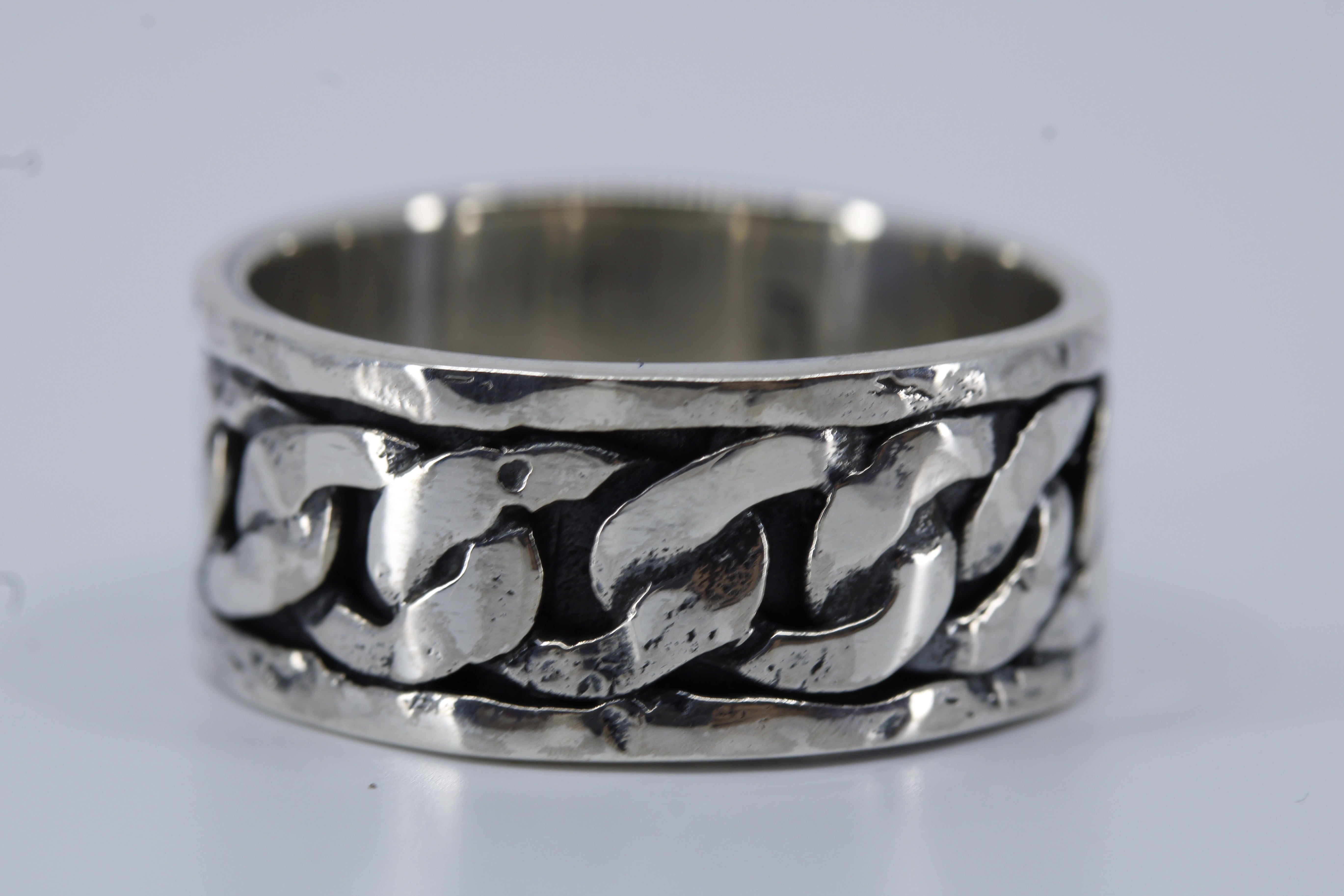 SAAR Inset Band Ring