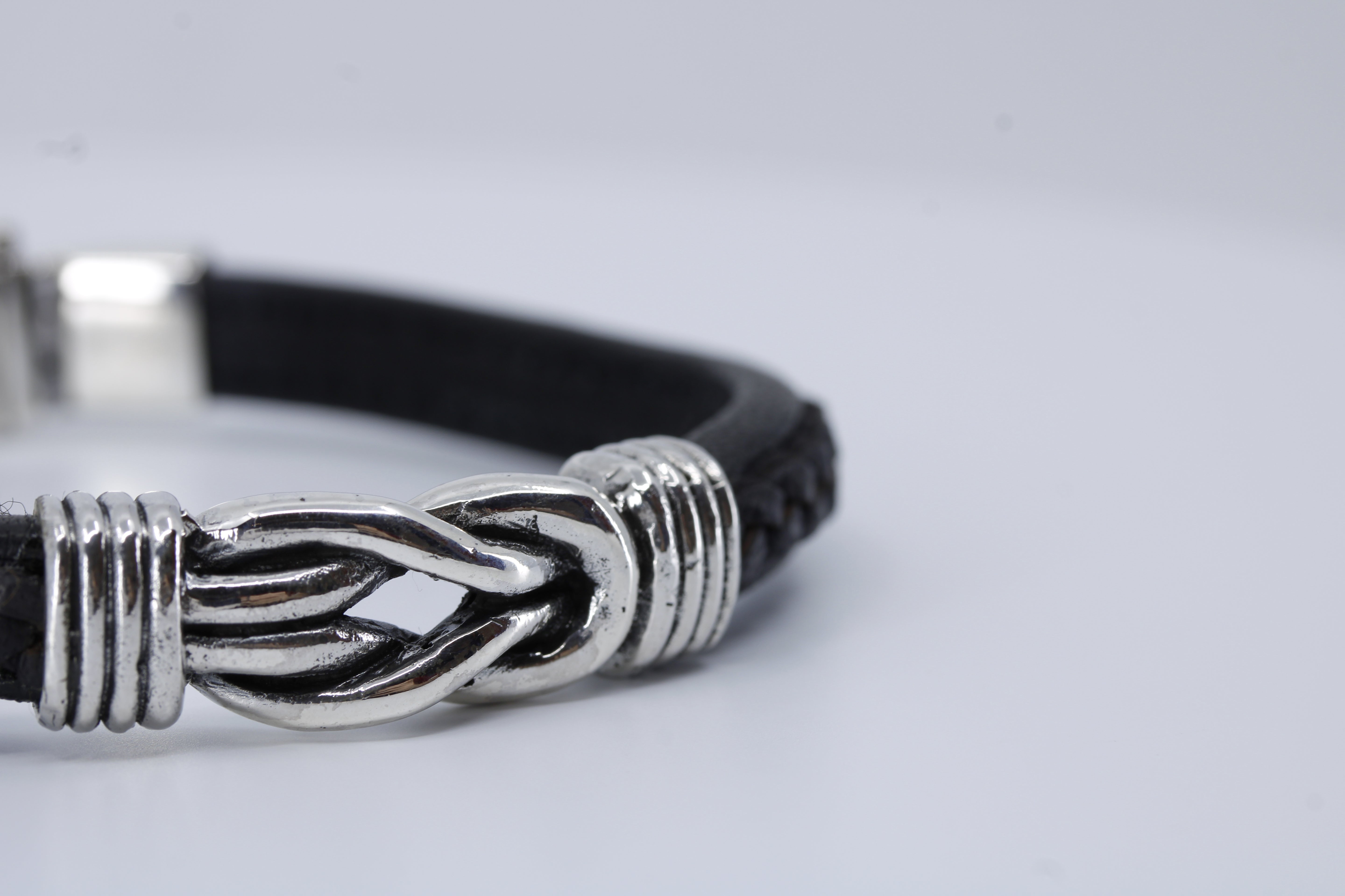 Casa Bali Knot Leather Bracelet