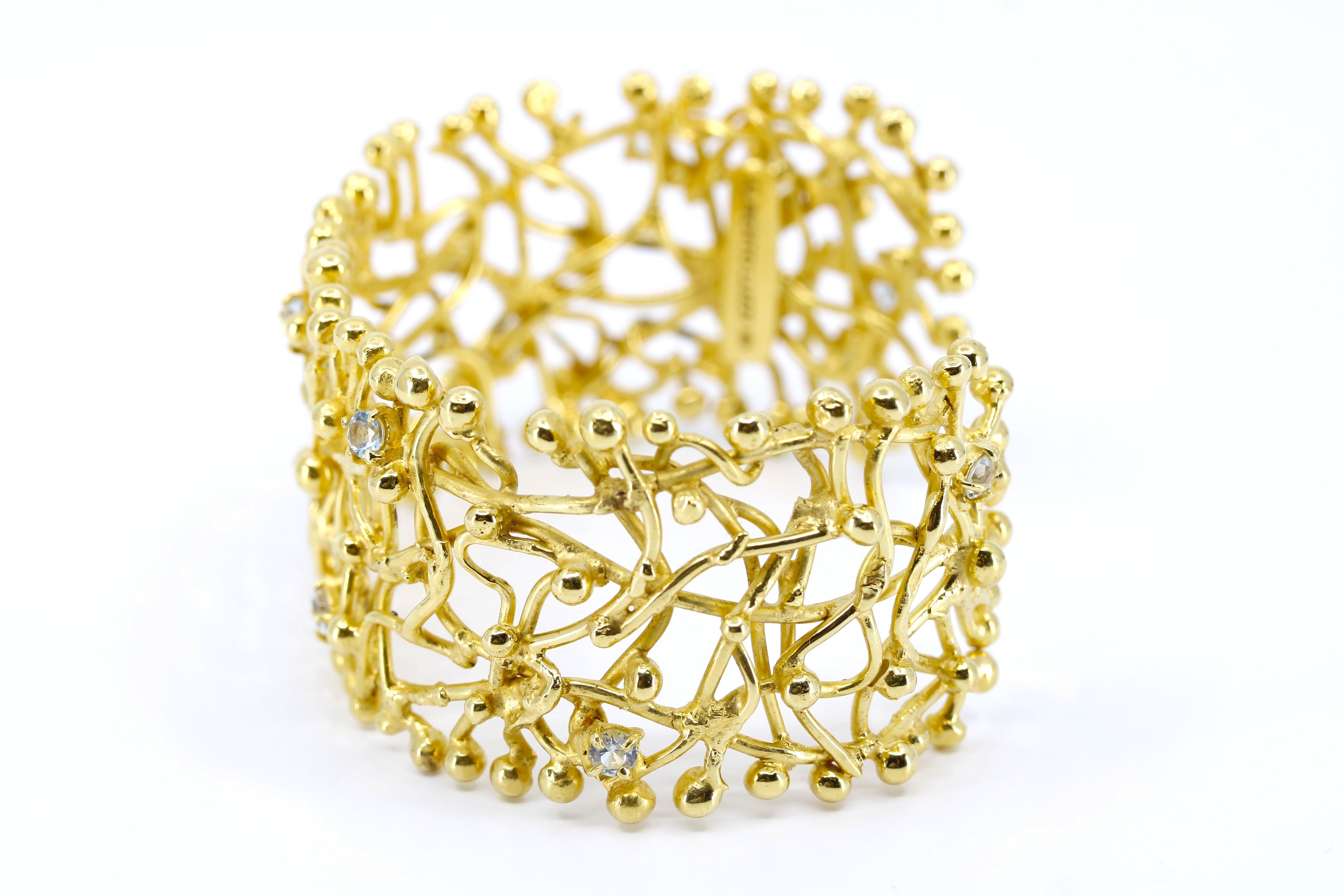 NURAI Cuff Bracelet with Topaz