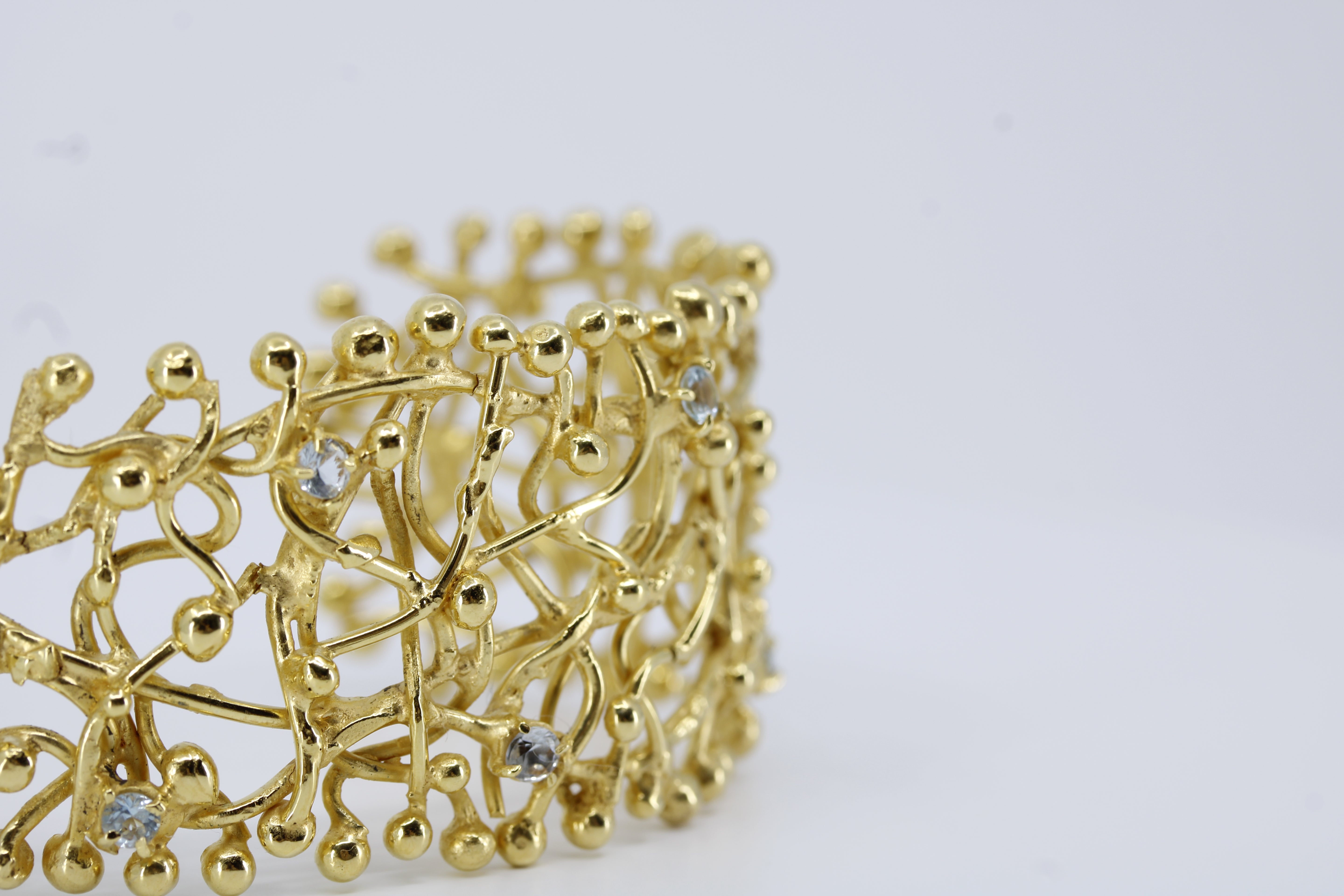 MAREA Cuff Bracelet with Topaz