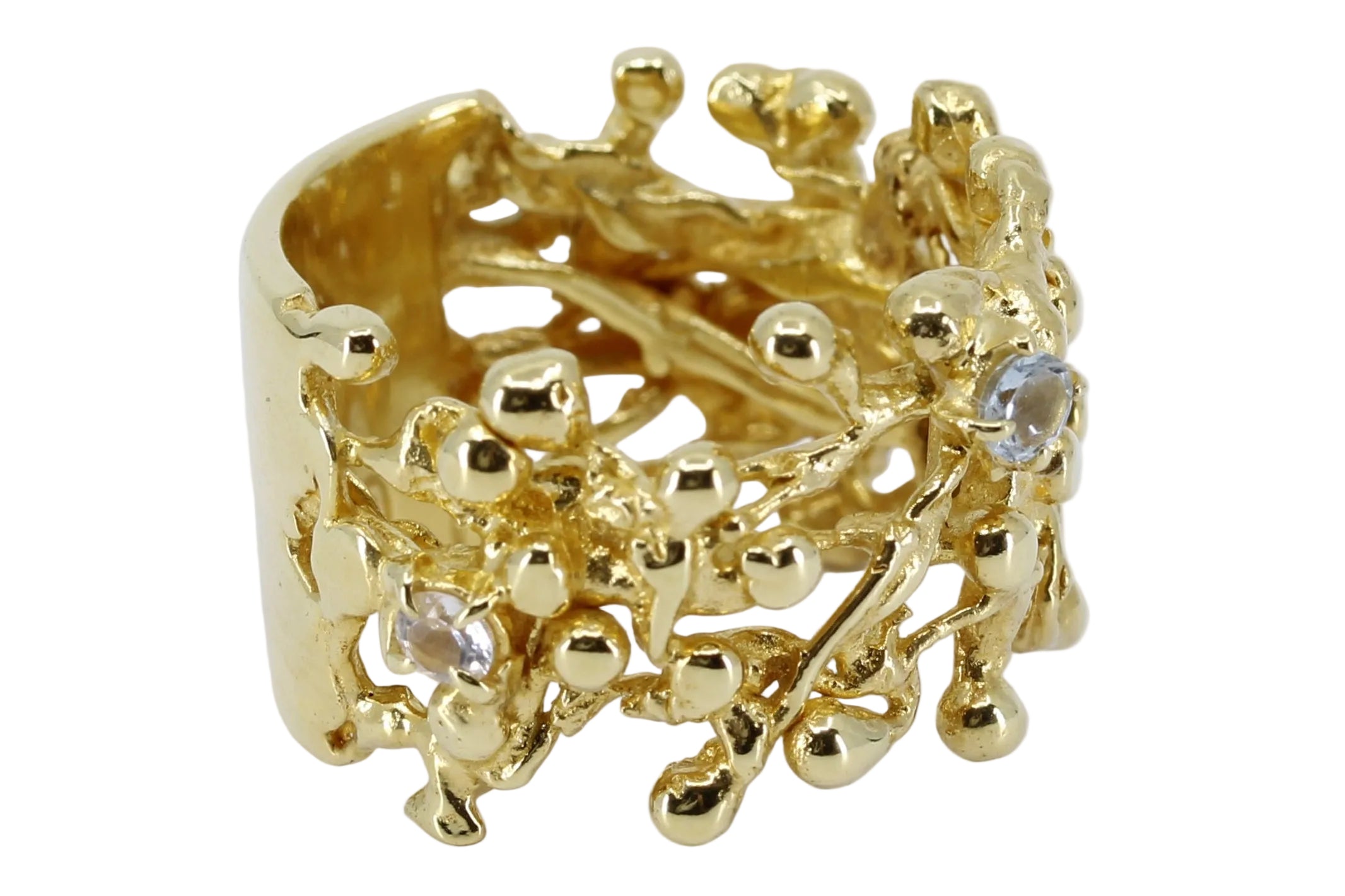 NURAI Band Ring with Topaz