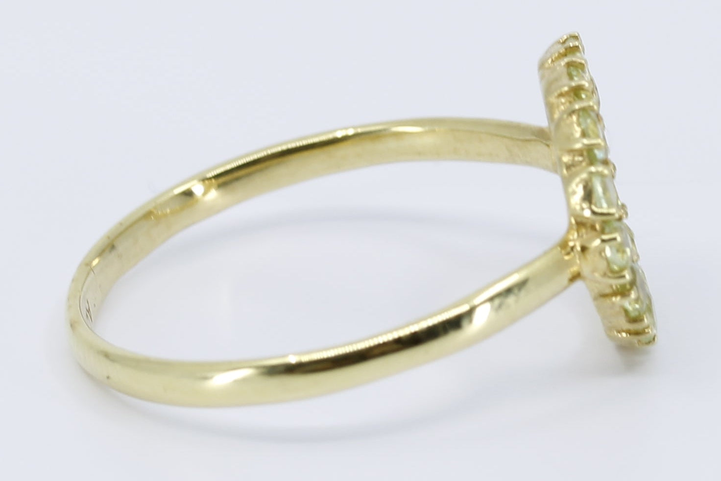 HARMONIA Band Ring with Peridot