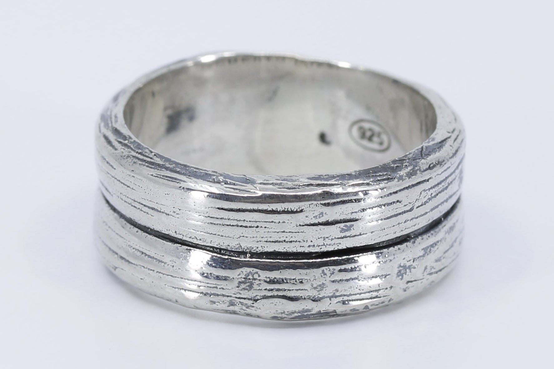 JAYA Two Row Band Ring