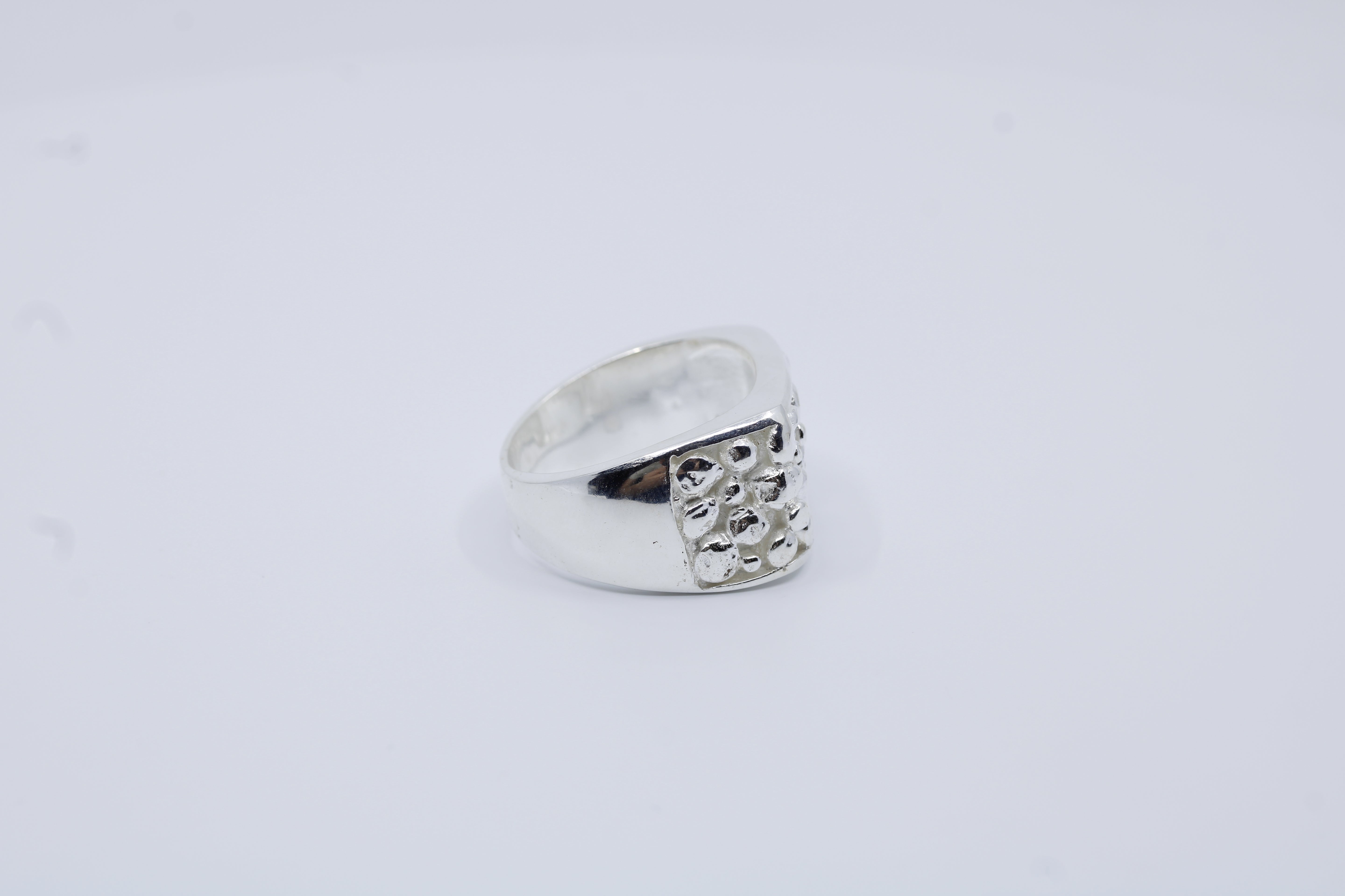 AL CANAL Pebble Band Ring