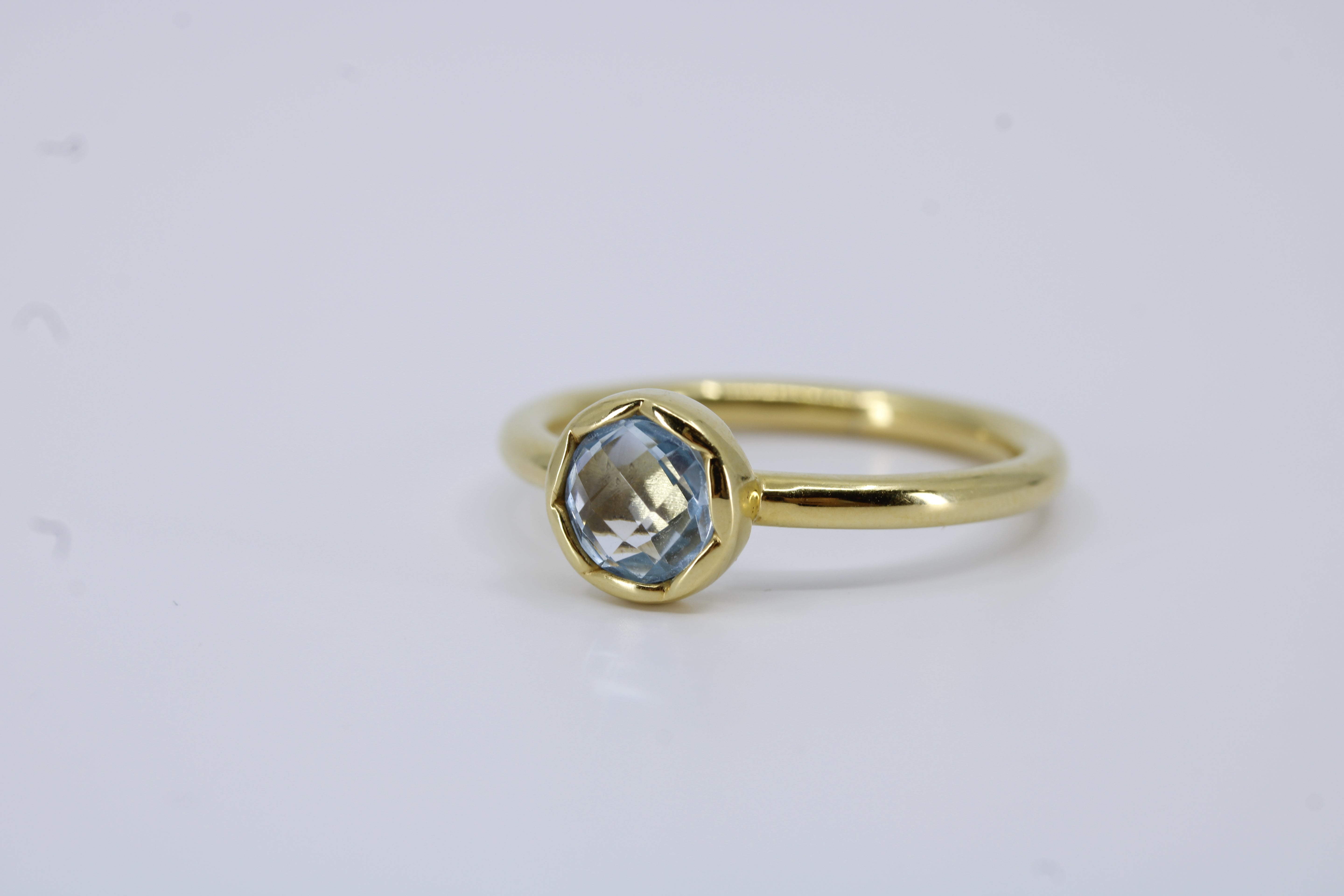 Luce Bezel Ring with Blue Topaz