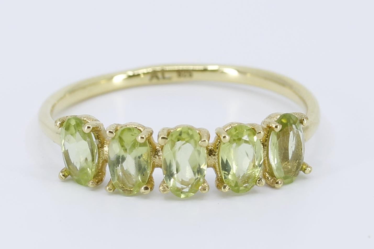 AURORA Peridot Bar Ring