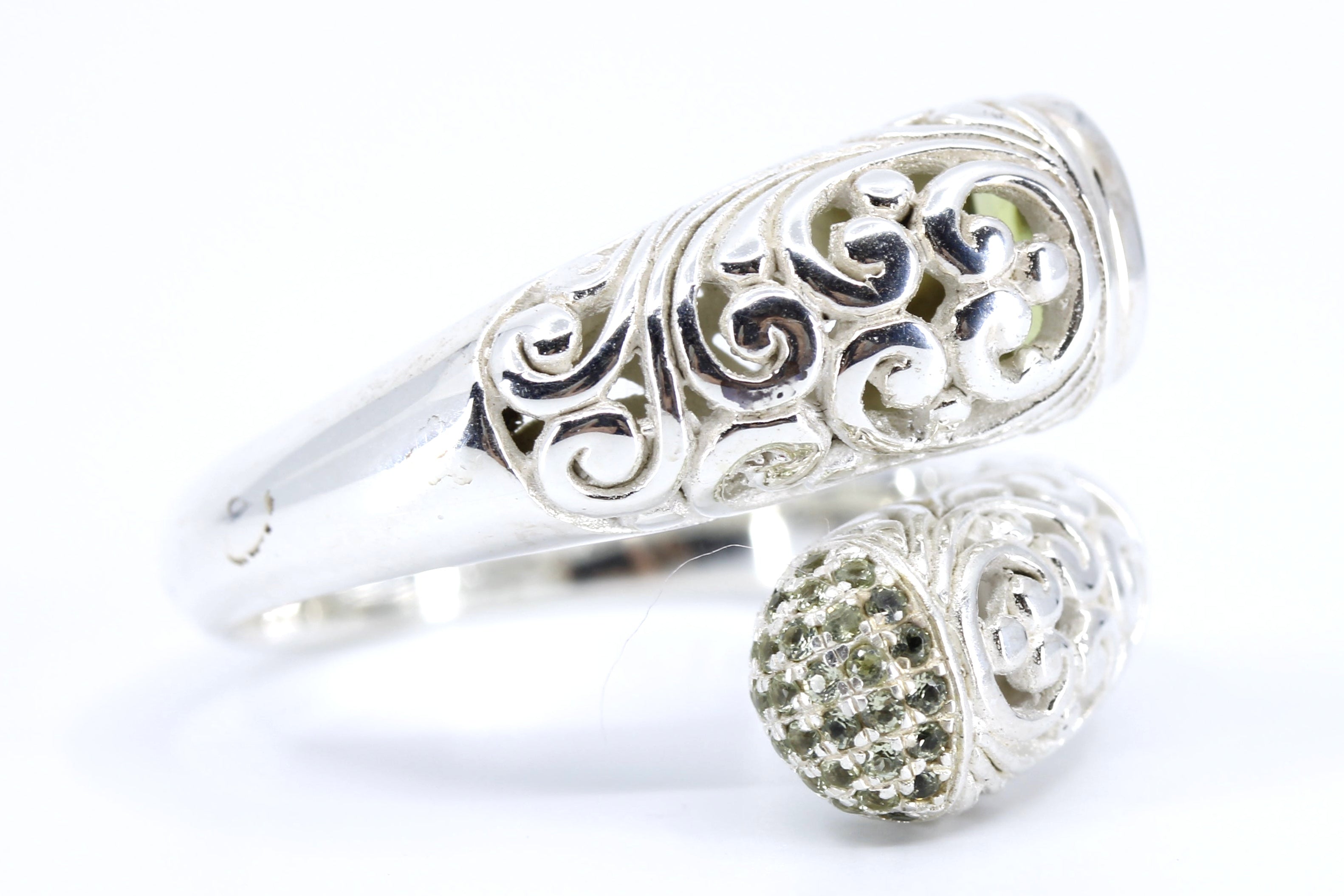 ALBA Peridot Bypass Ring