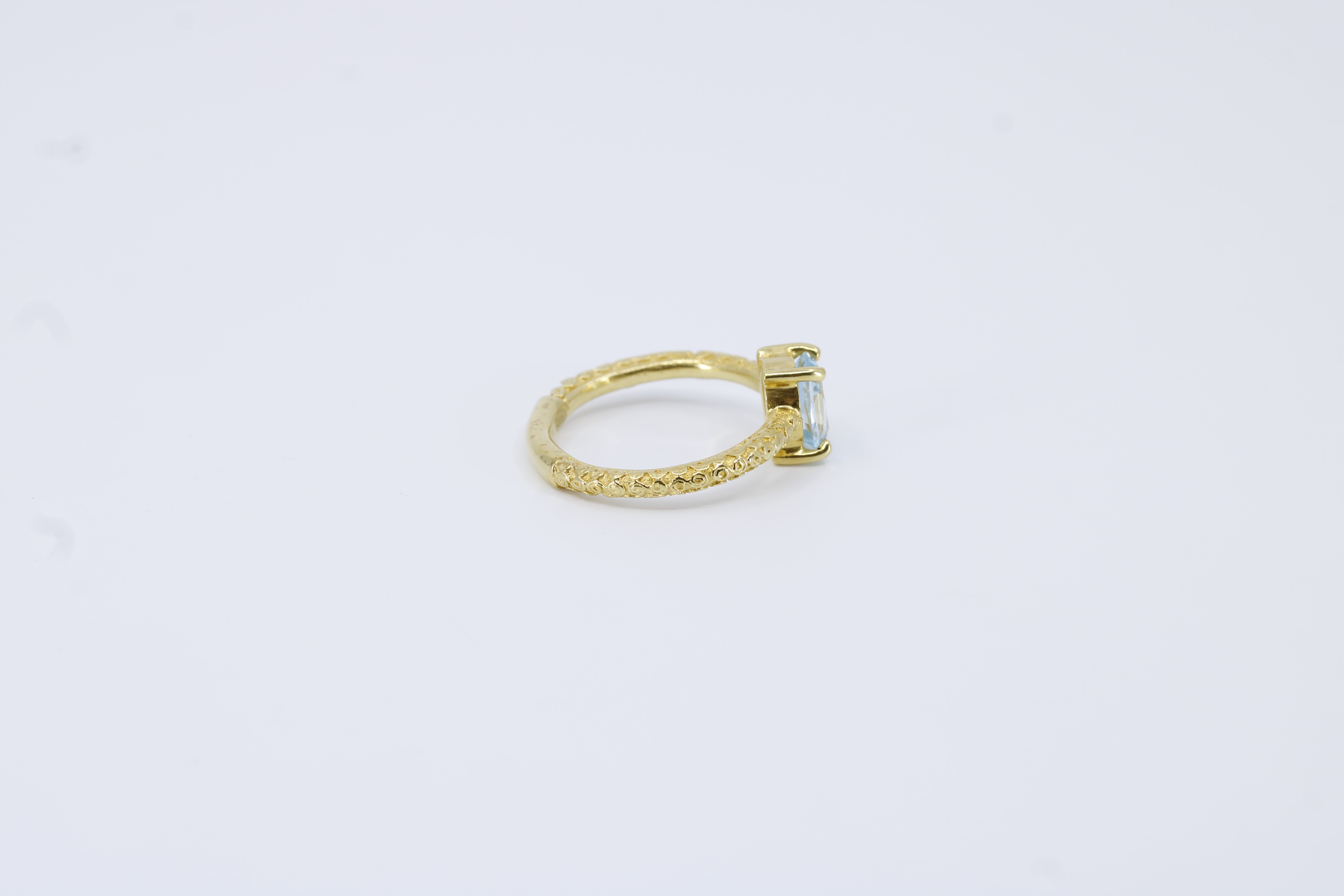 Il Gattopardo Solitaire Ring with Blue Topaz