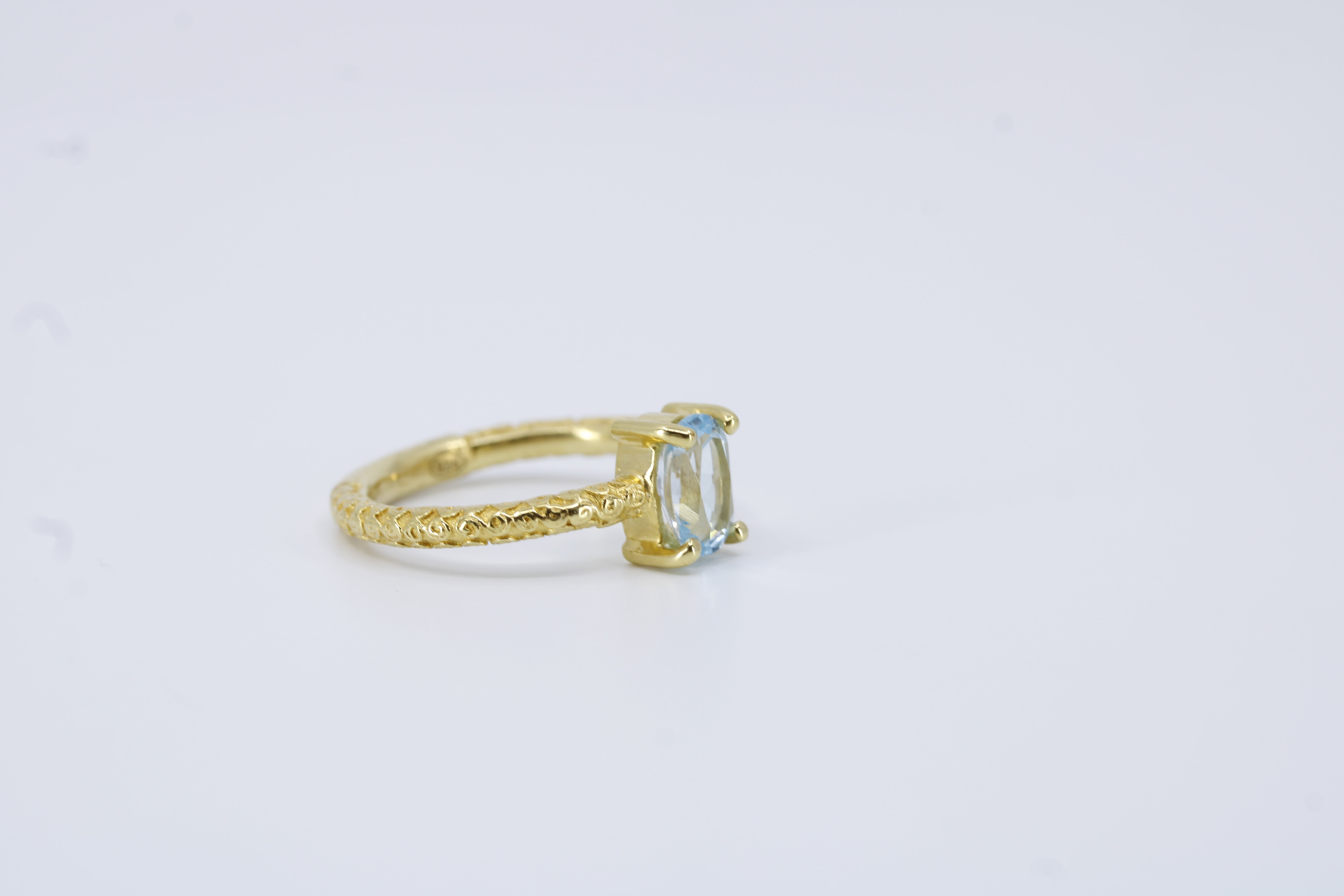 Il Gattopardo Solitaire Ring with Blue Topaz