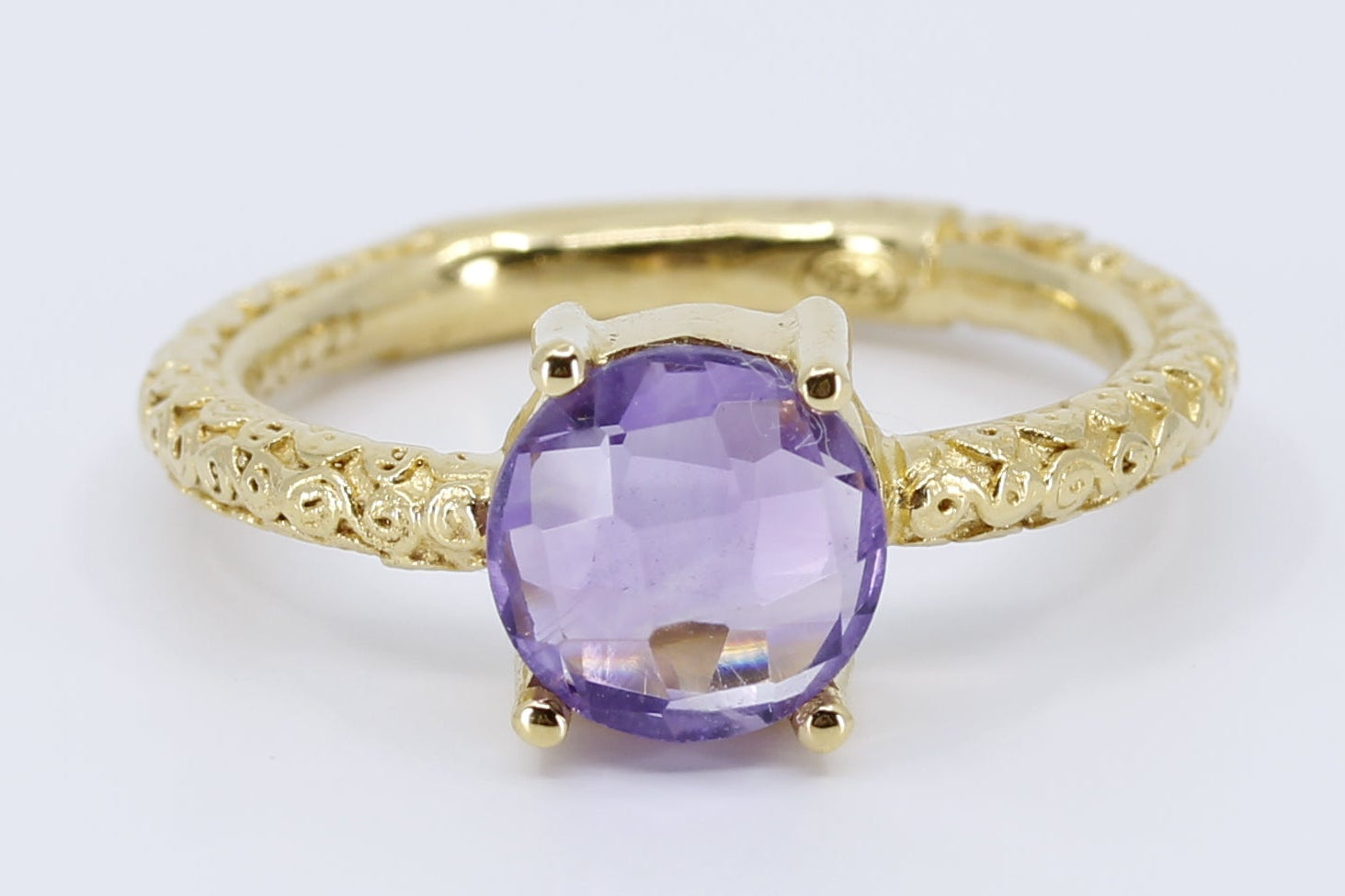 AURORA Classic Solitaire Ring with Amethyst