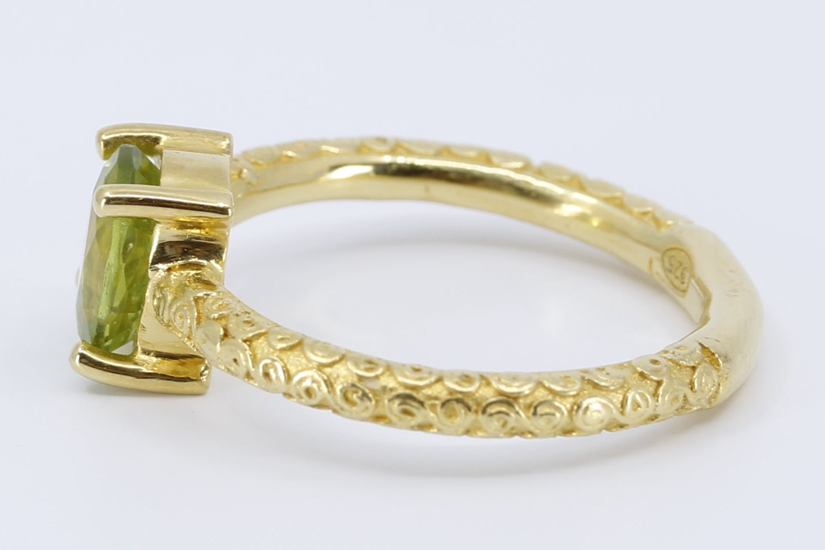 Il Gattopardo Solitaire Ring with Green Amethyst