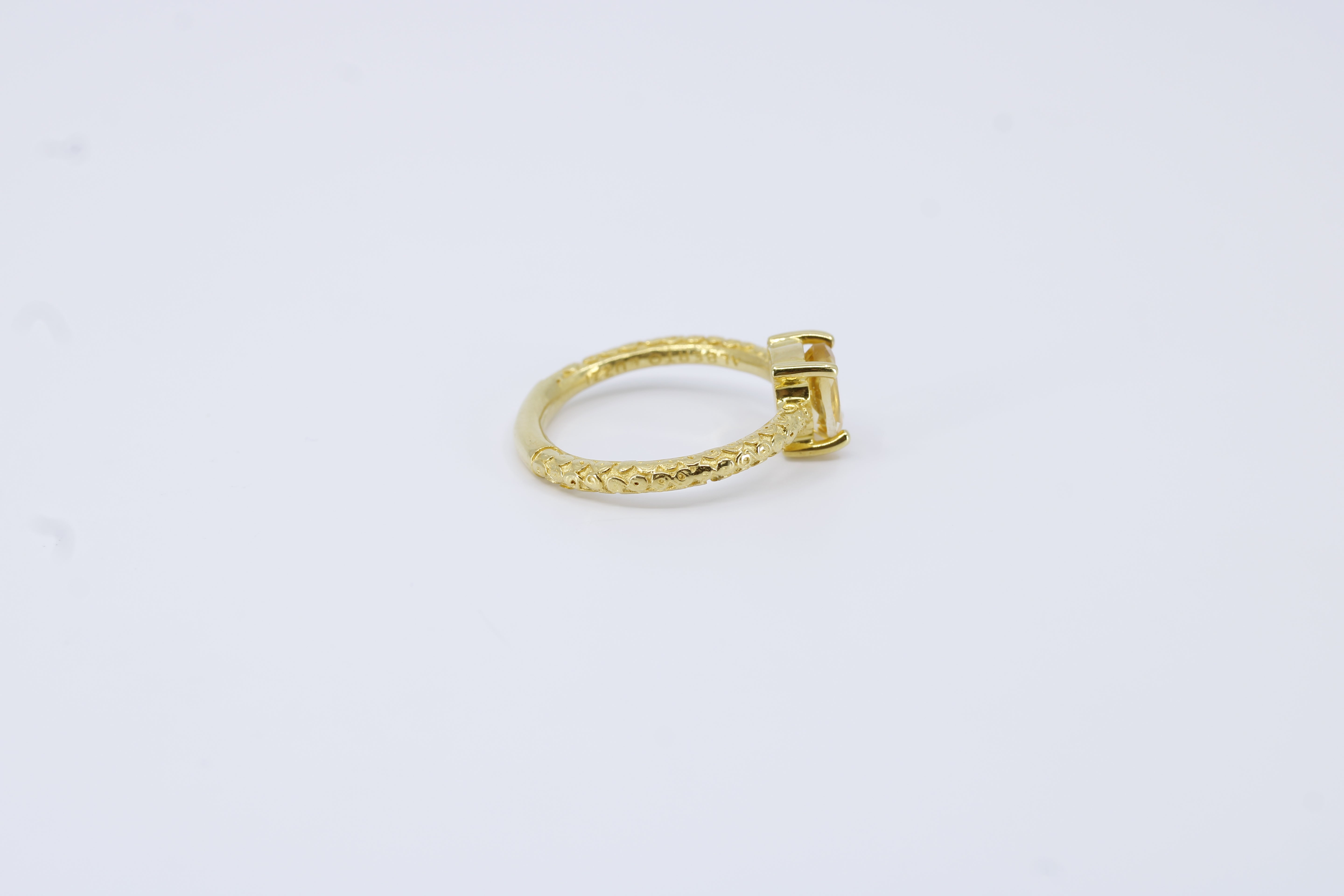 Il Gattopardo Solitaire Ring with Lemon Quartz
