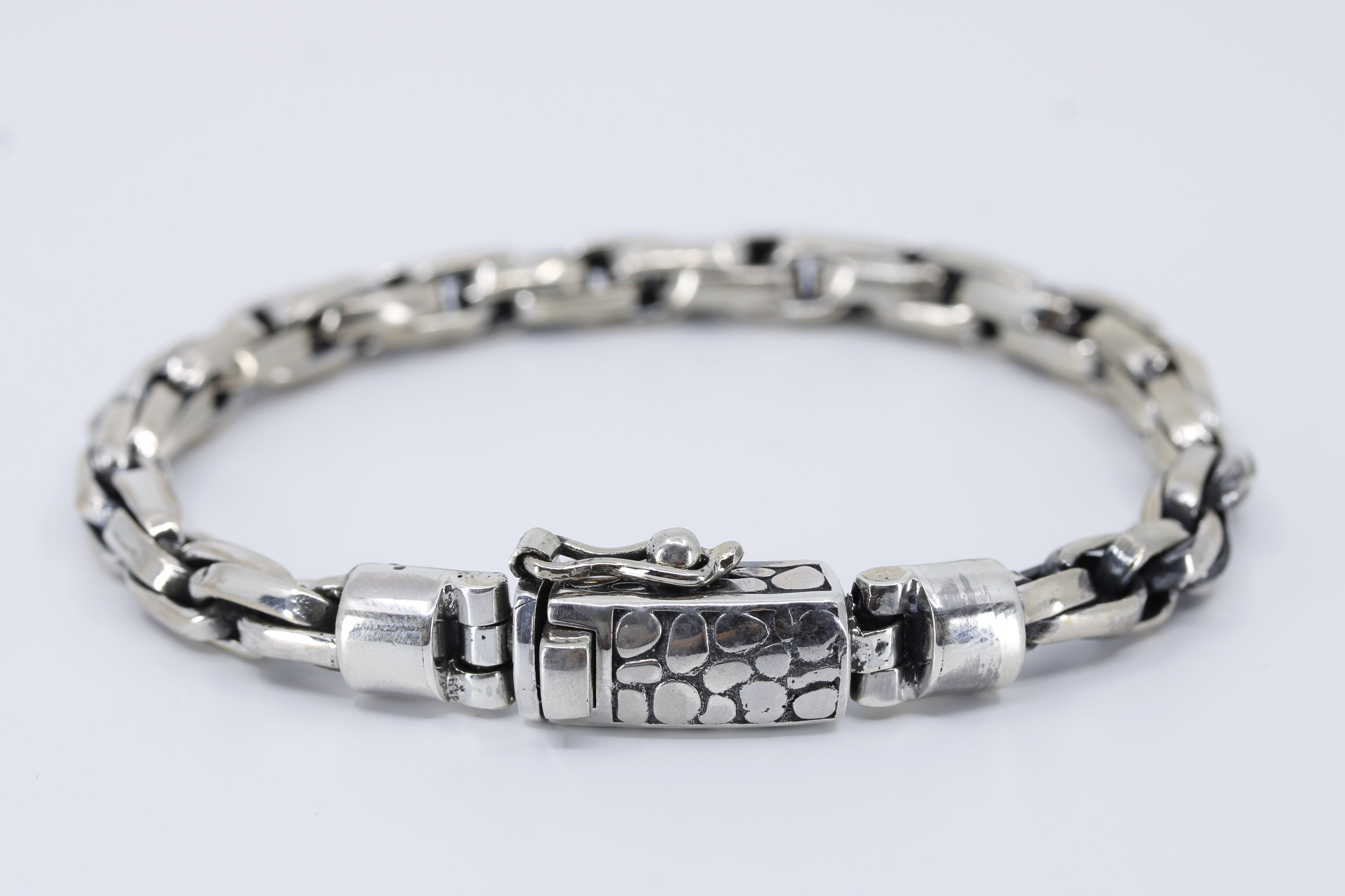 DALILA King's Link Chain Bracelet