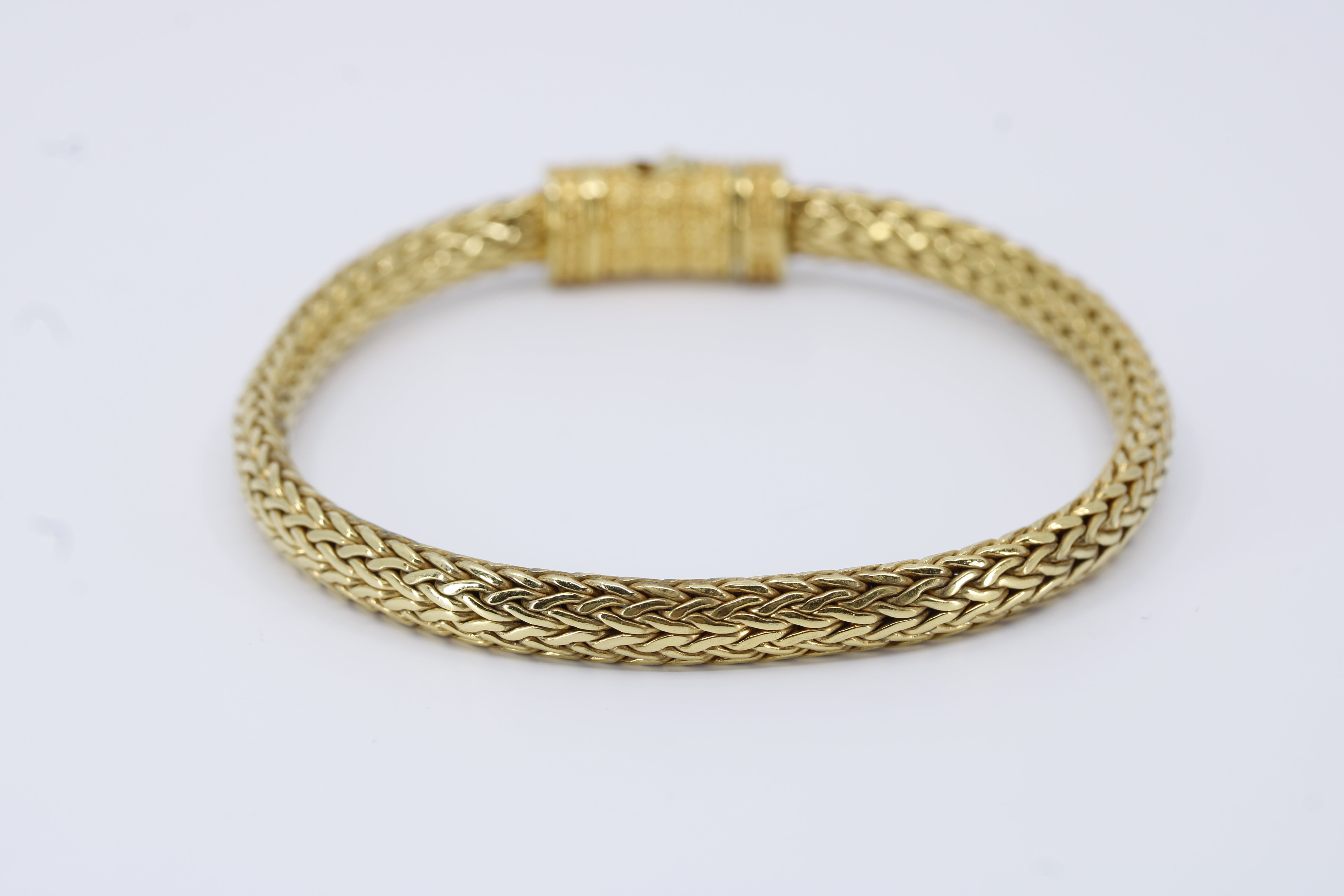 Casa Bali Spiga Bracelet with Pavé Lock