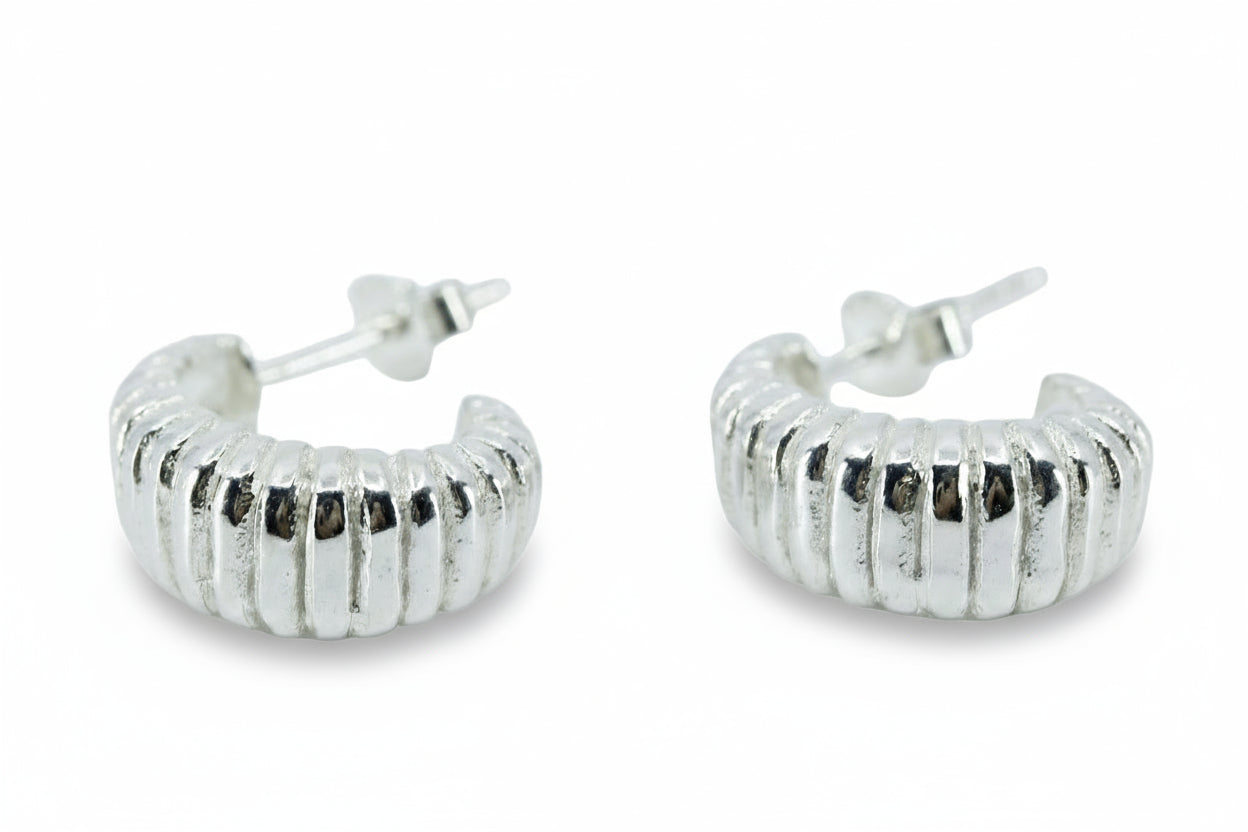 ASCENT Ribbed Hoop Earrings