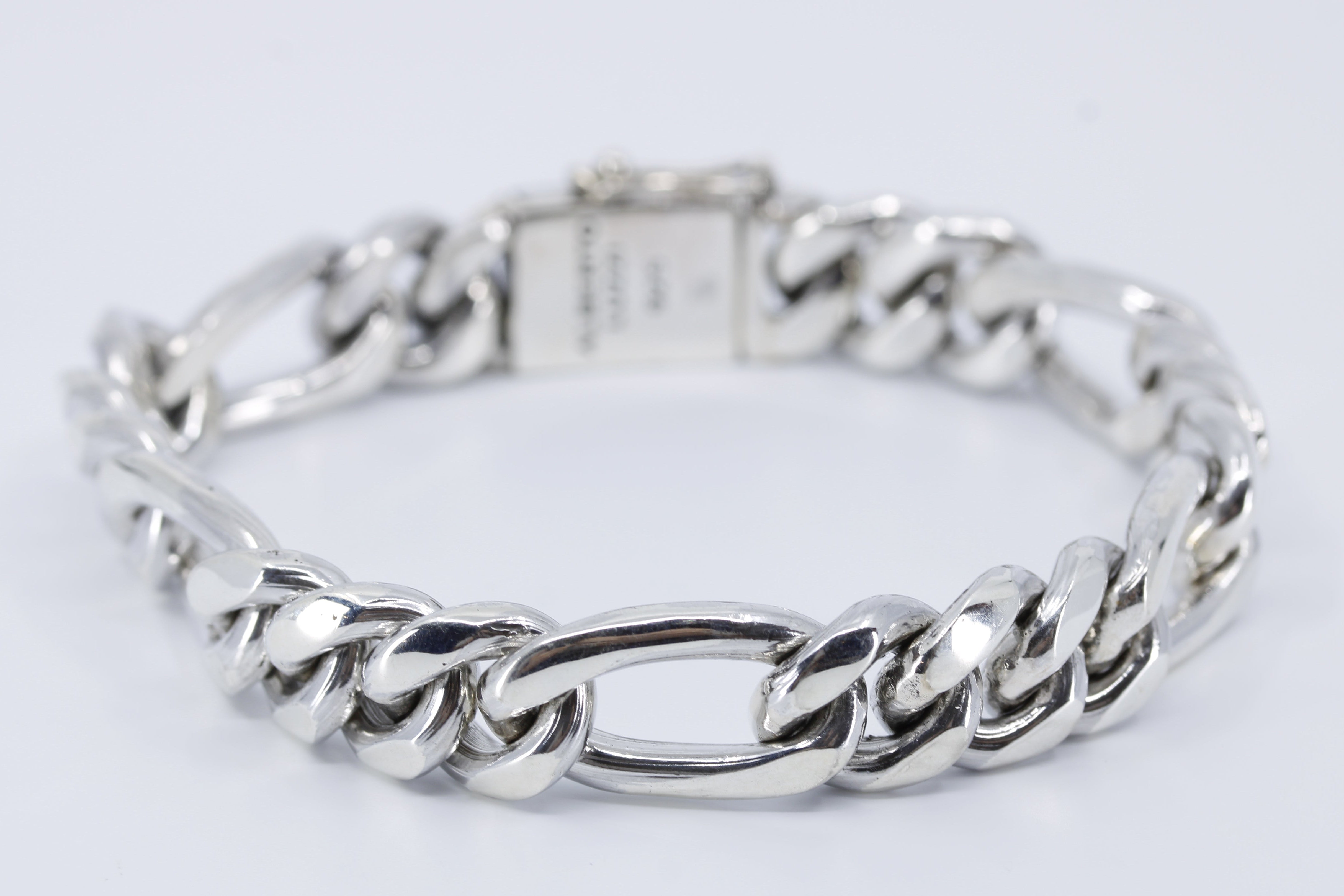 SAAR Figaro Chain Bracelet