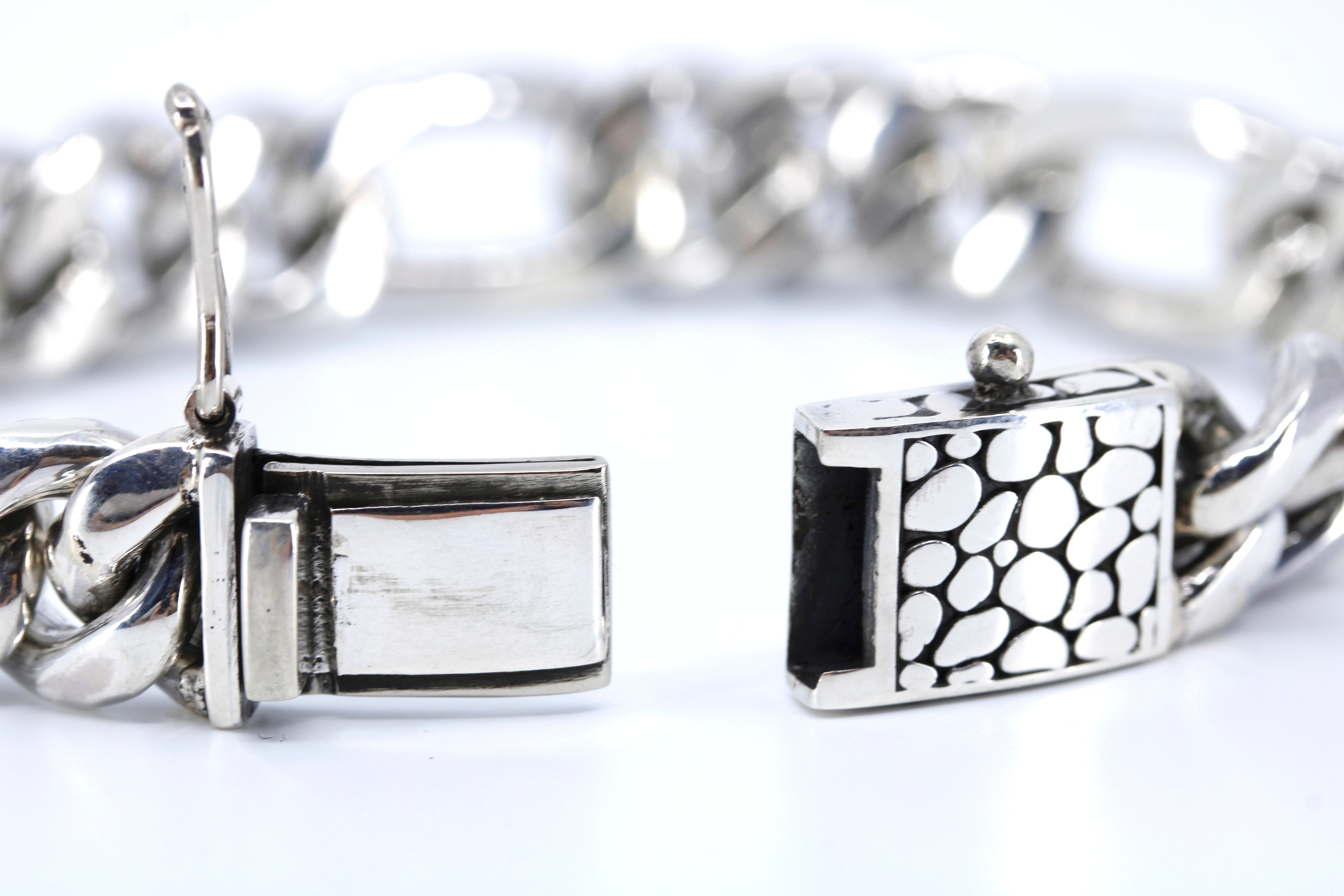 SAAR Figaro Chain Bracelet