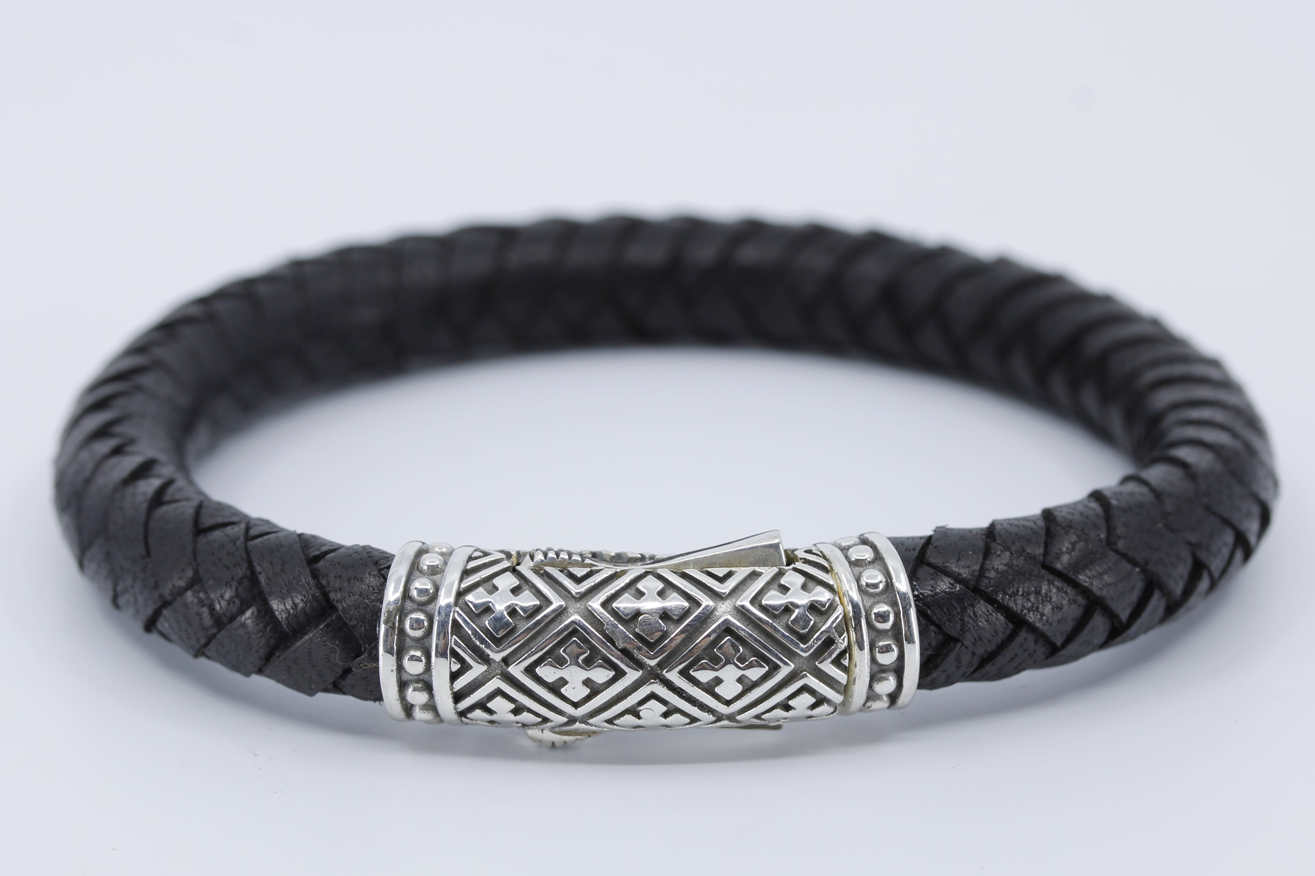 NOVA Braided Leather Bracelet with Lattice Barrel