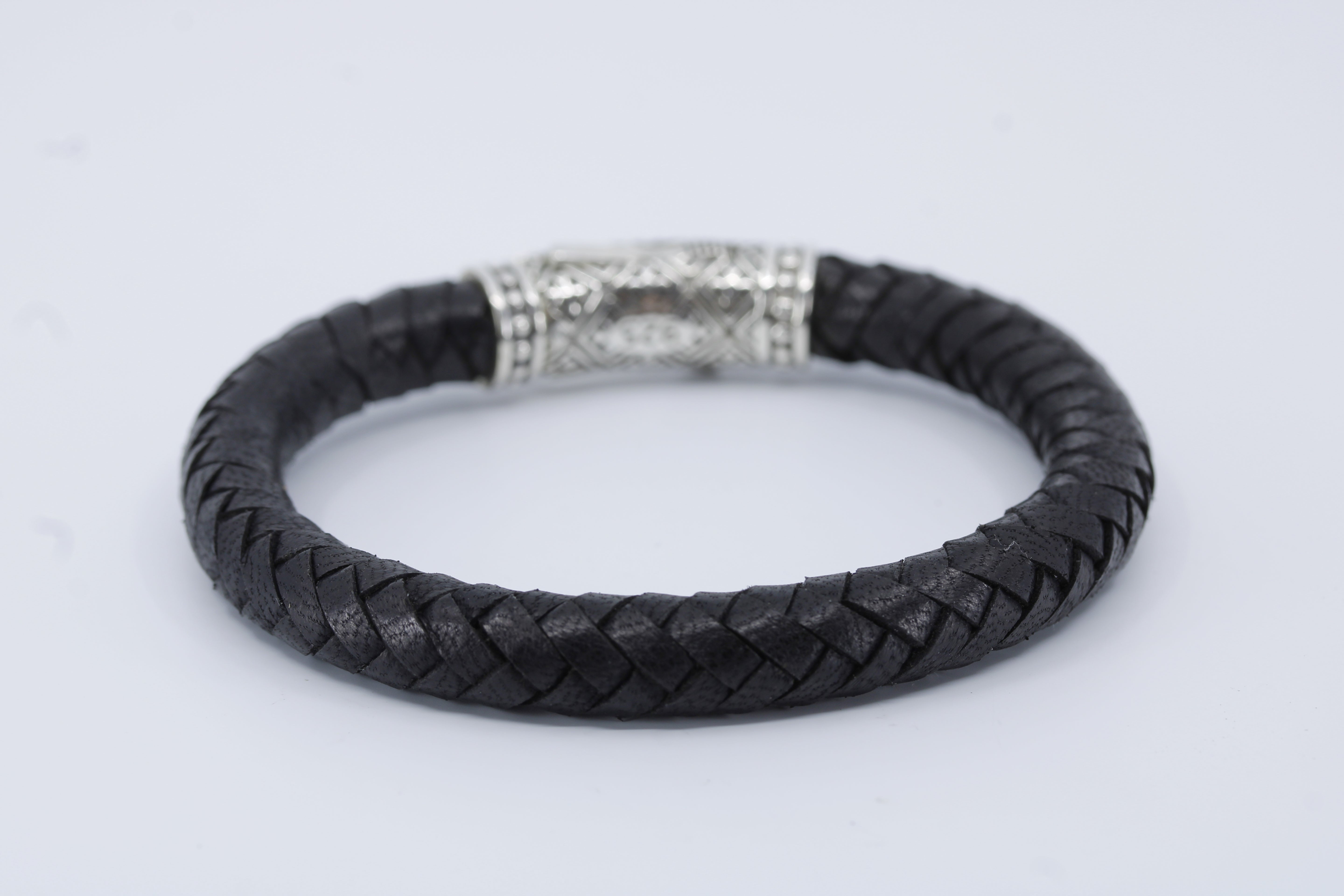 Casa Bali Braided Leather Bracelet with Lattice Barrel