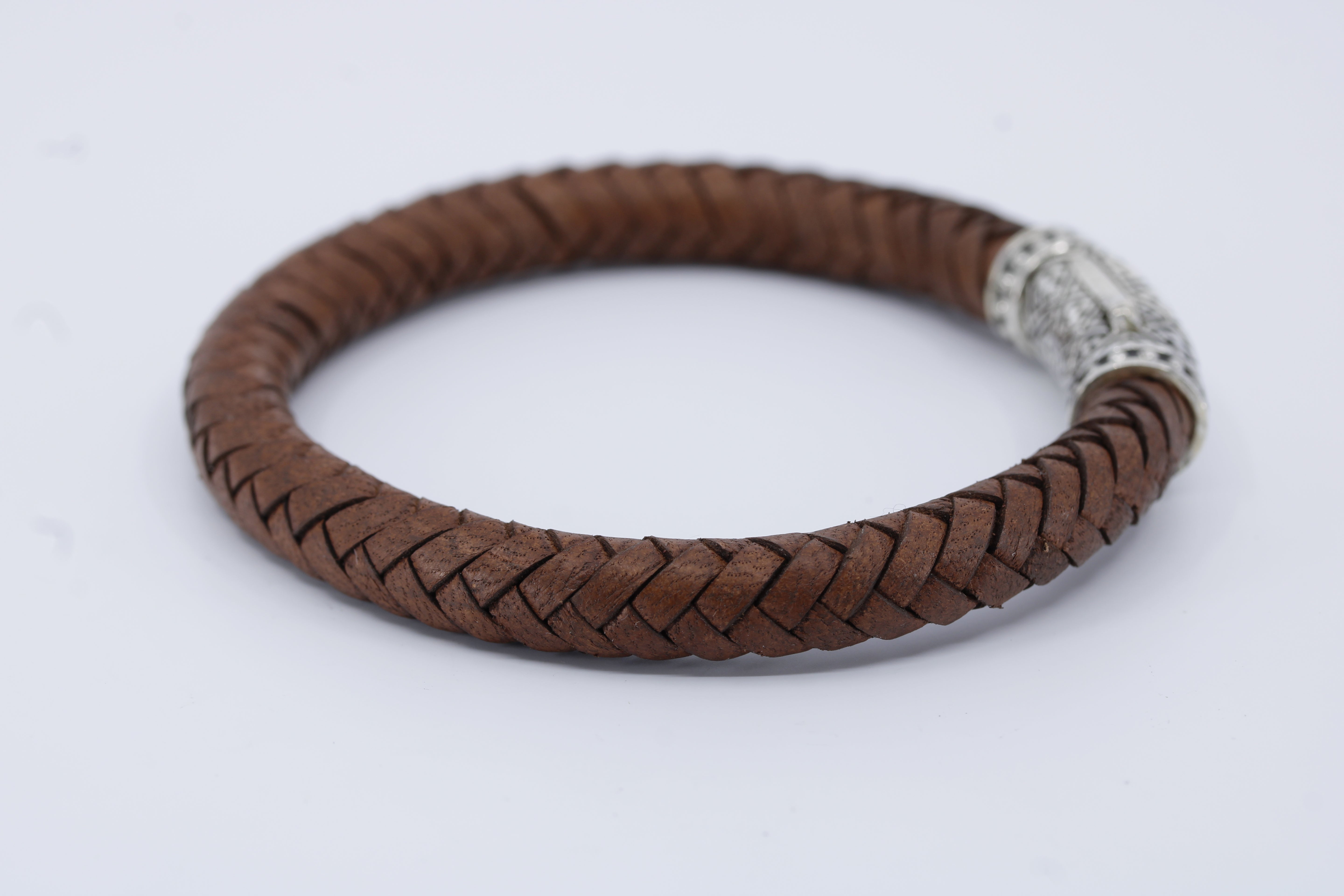 Casa Bali Braided Leather Bracelet with Lattice Barrel