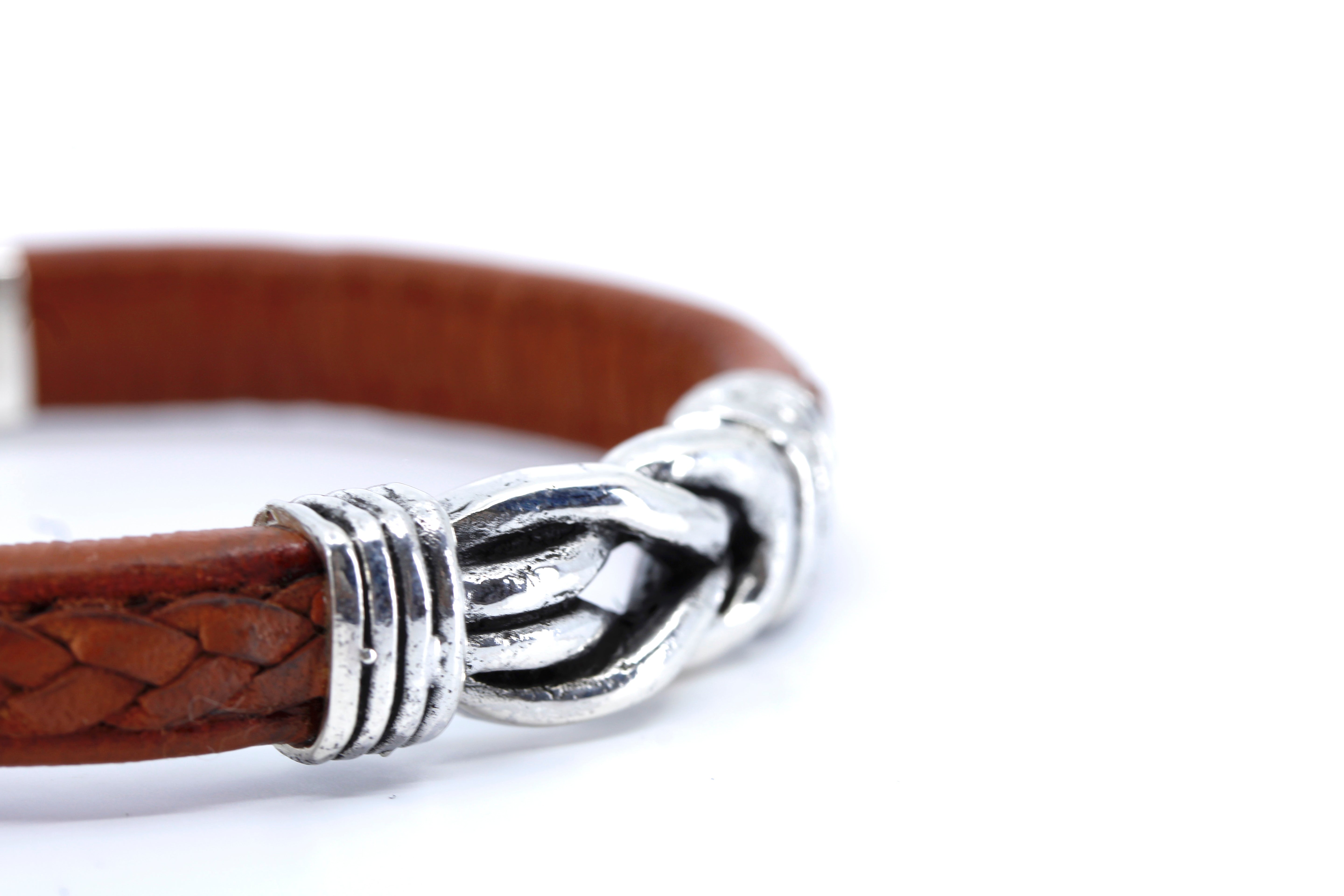 NOVA Knot Leather Bracelet
