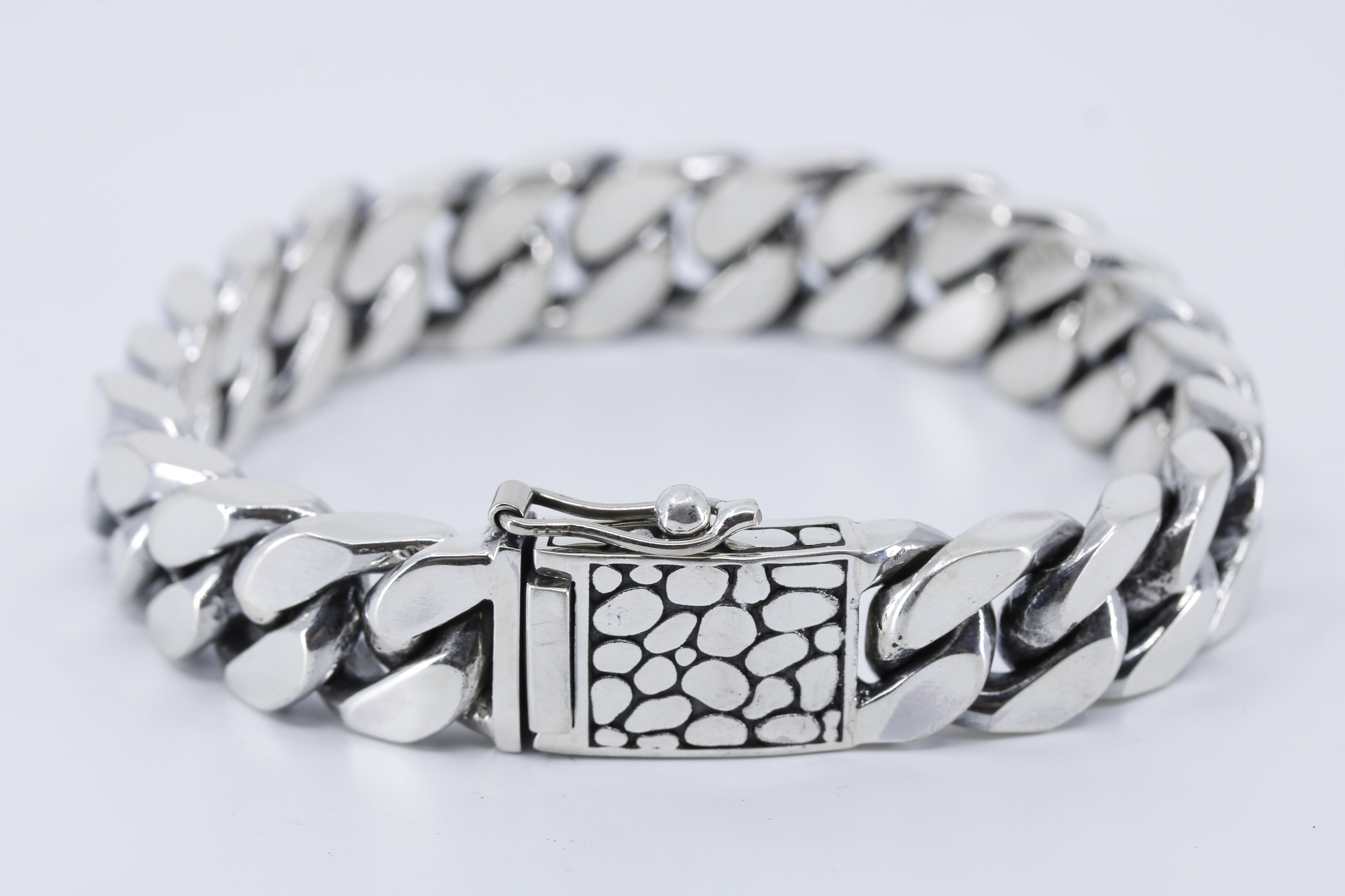 SAAR Curb Chain Bracelet