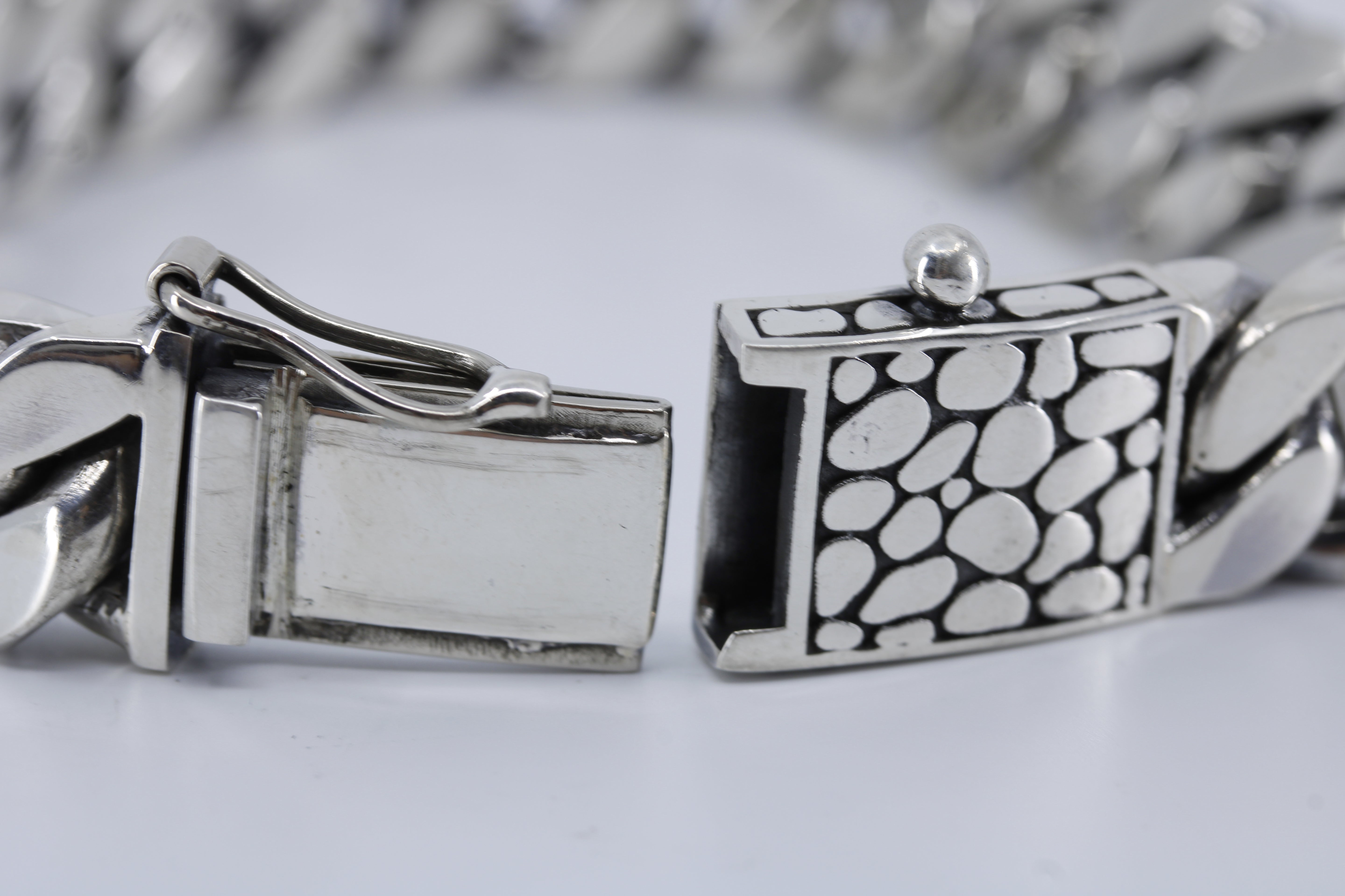 Casa Bali Curb Chain Bracelet