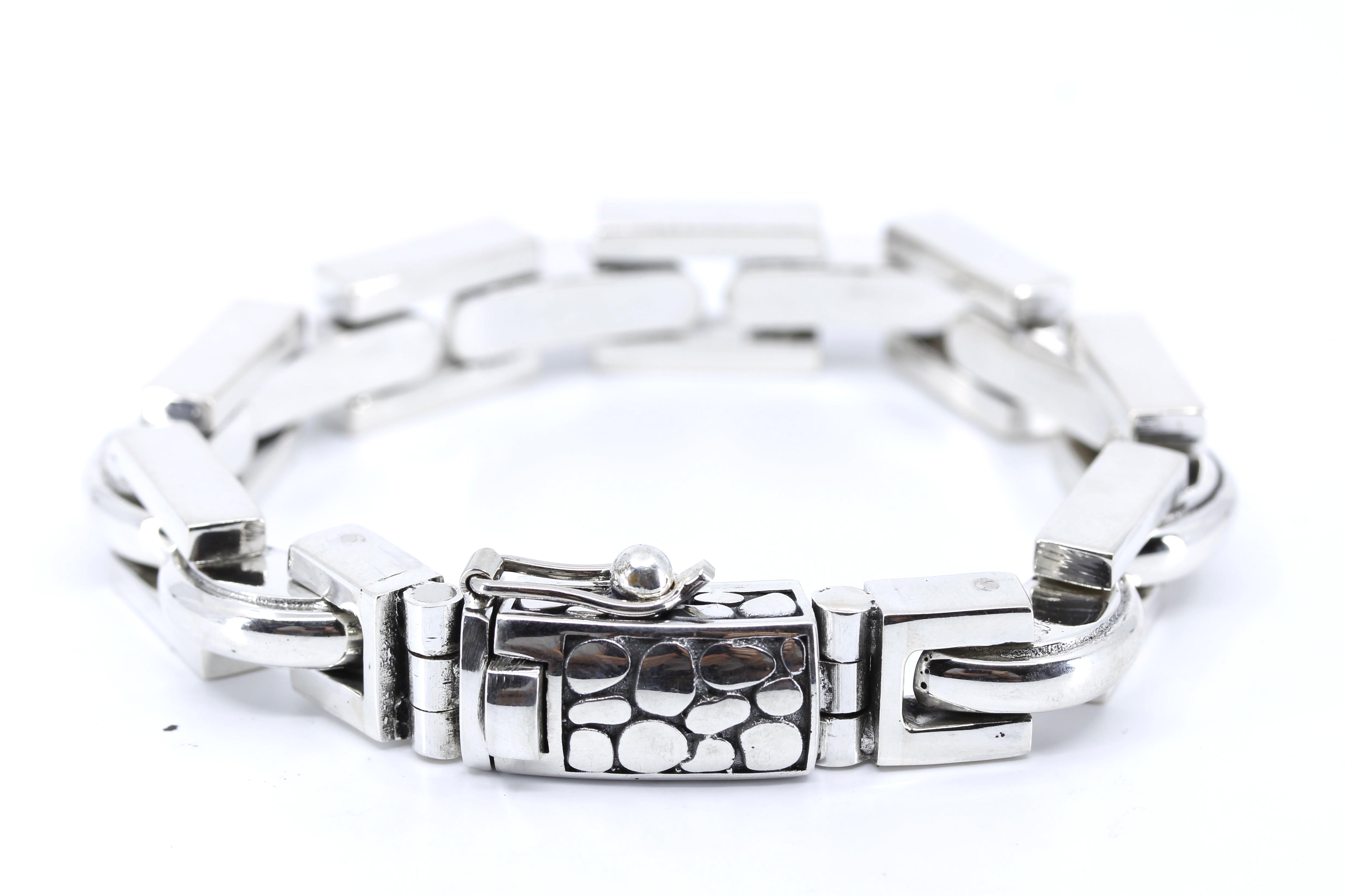 SAAR Box Link Chain Bracelet