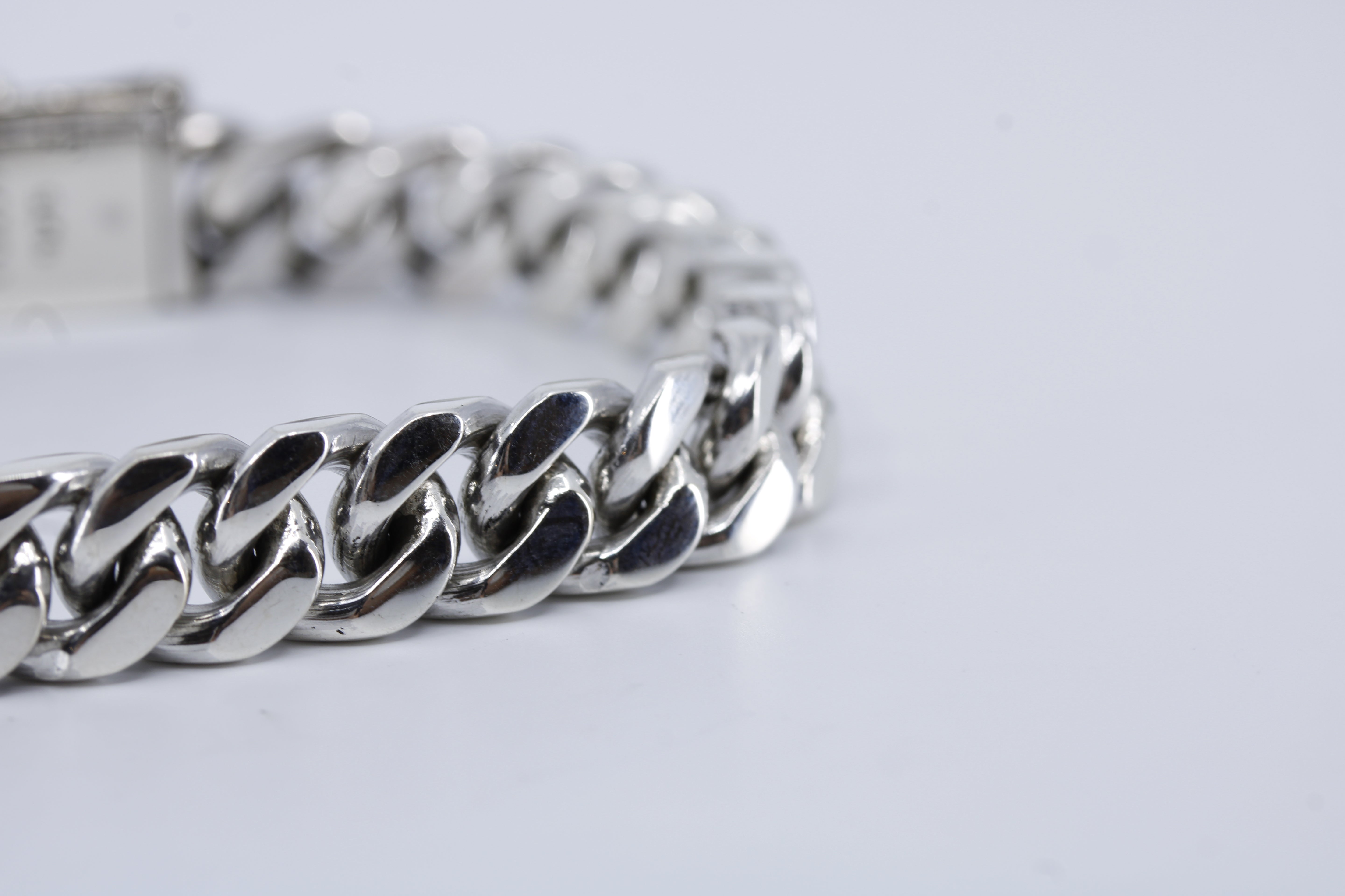 Casa Bali Classic Curb Chain Bracelet