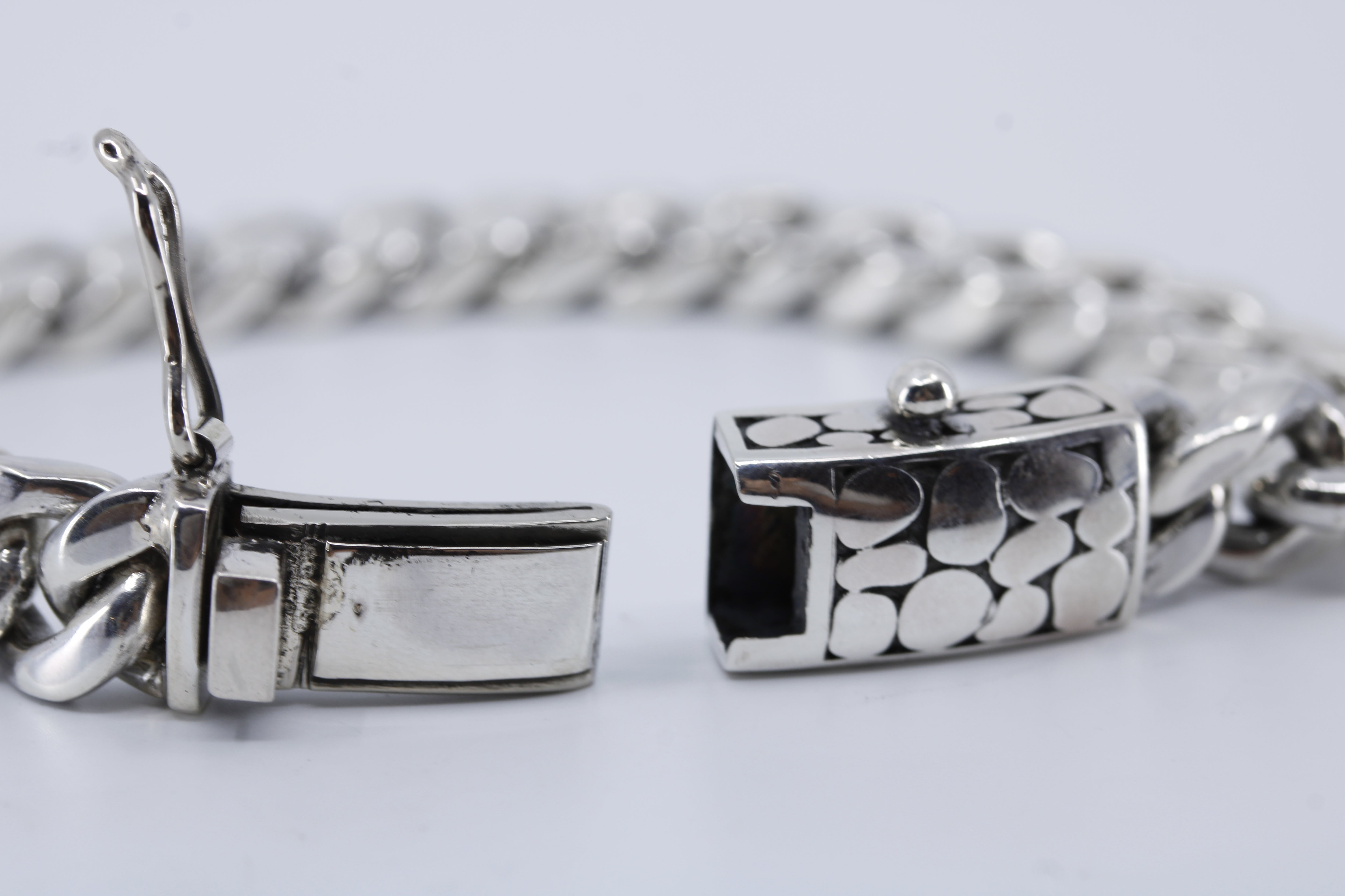 Casa Bali Classic Curb Chain Bracelet