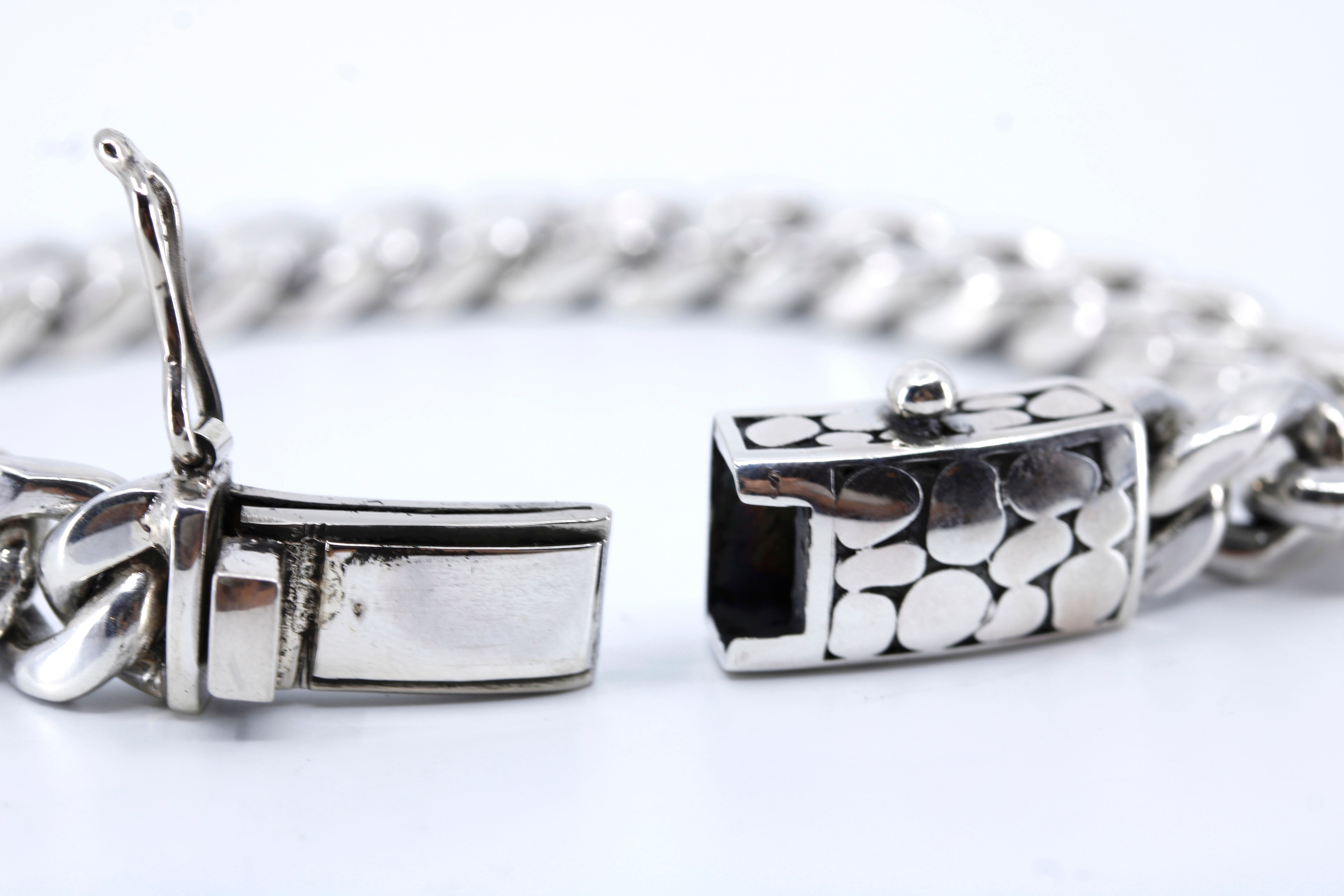 SAAR Classic Curb Chain Bracelet