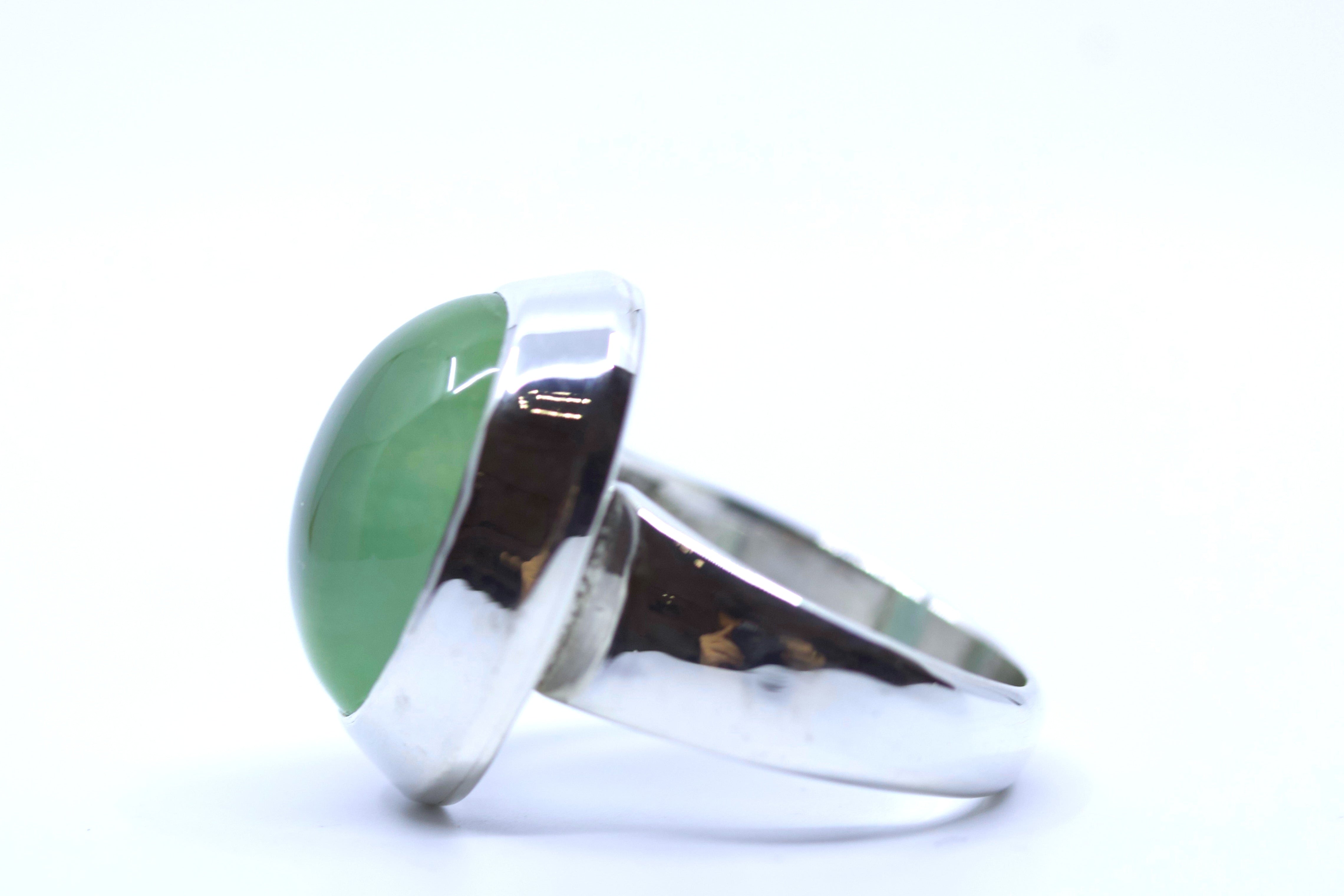 HIMALAYA Sterling Silver Bezel Ring with Prehnite