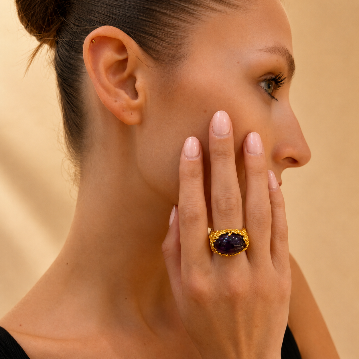 NURAI 18K Gold Vermeil Cabochon Ring with Amethyst