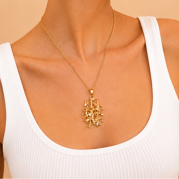 NURAI Classic Pendant Necklace