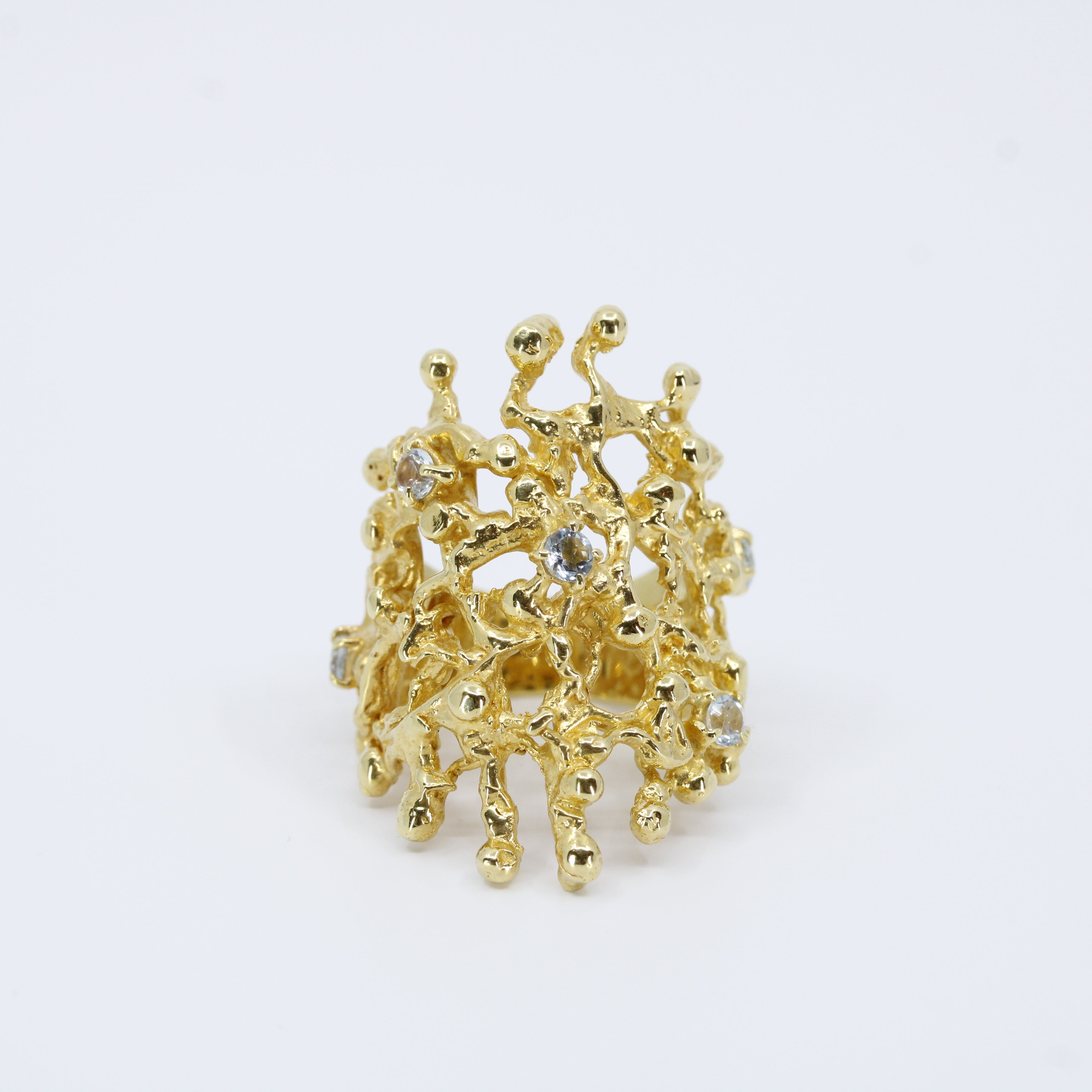 MAREA Cigar Ring with Topaz