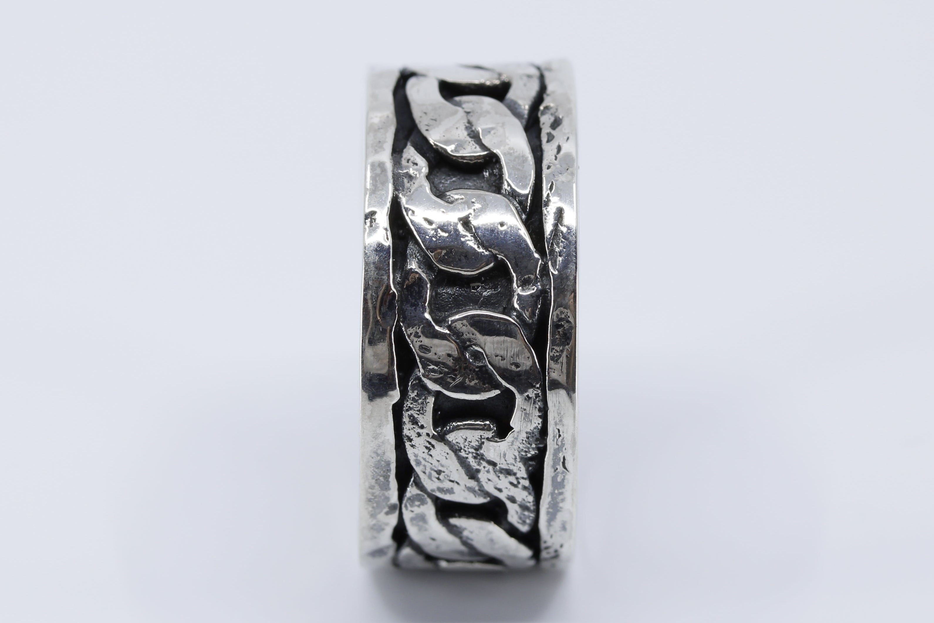 SAAR Inset Band Ring