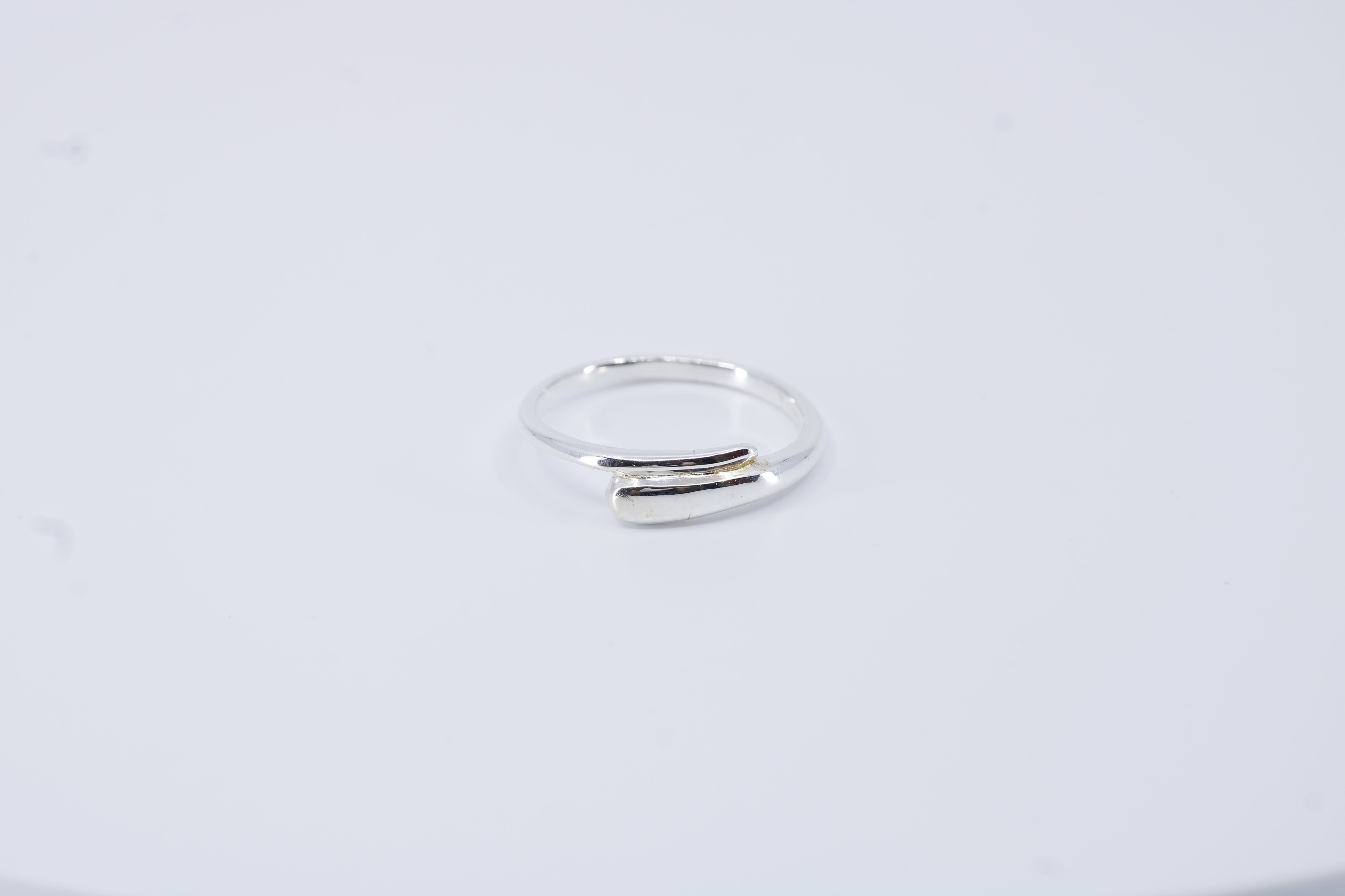 Linea Overlap Bar Band