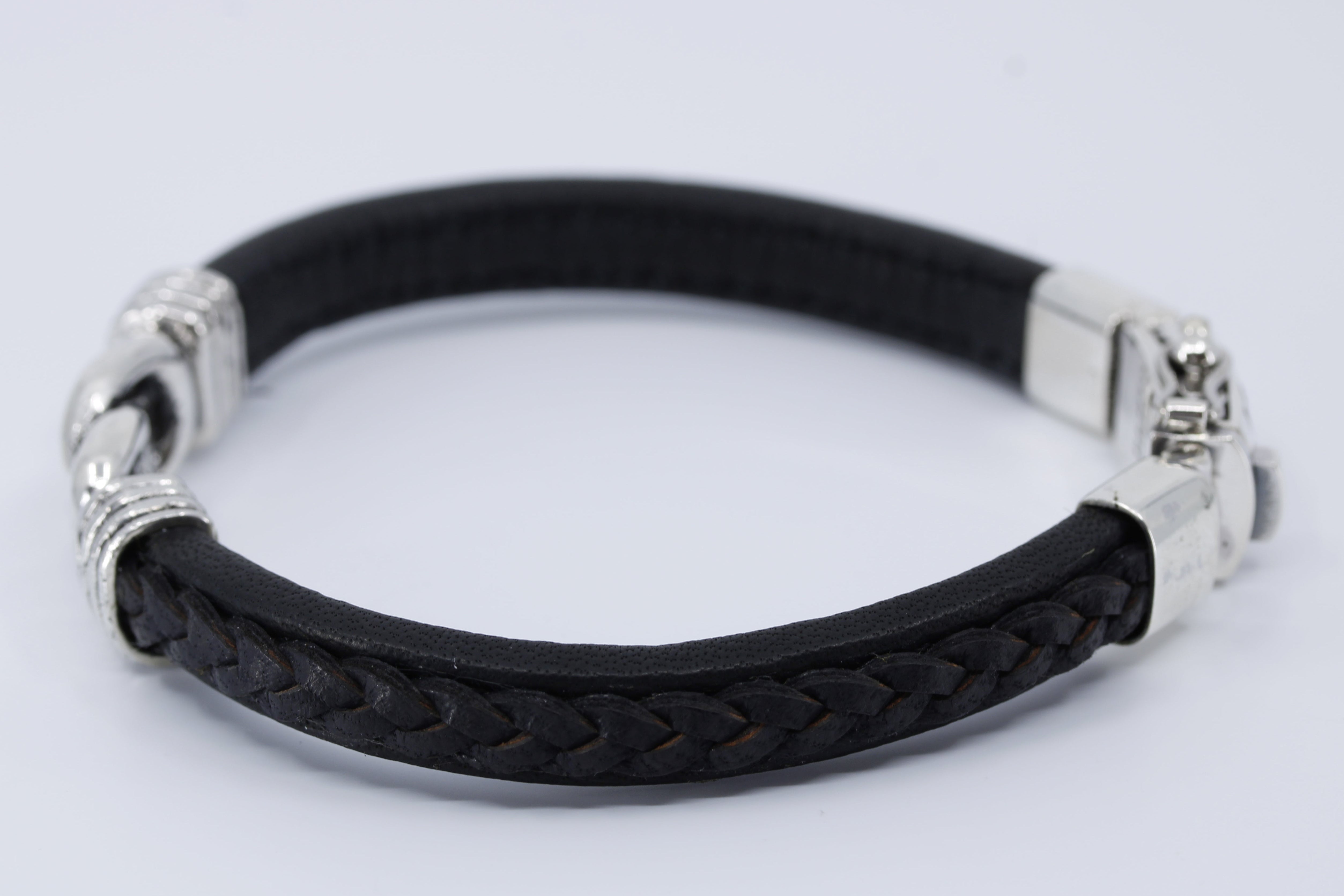 NOVA Knot Leather Bracelet