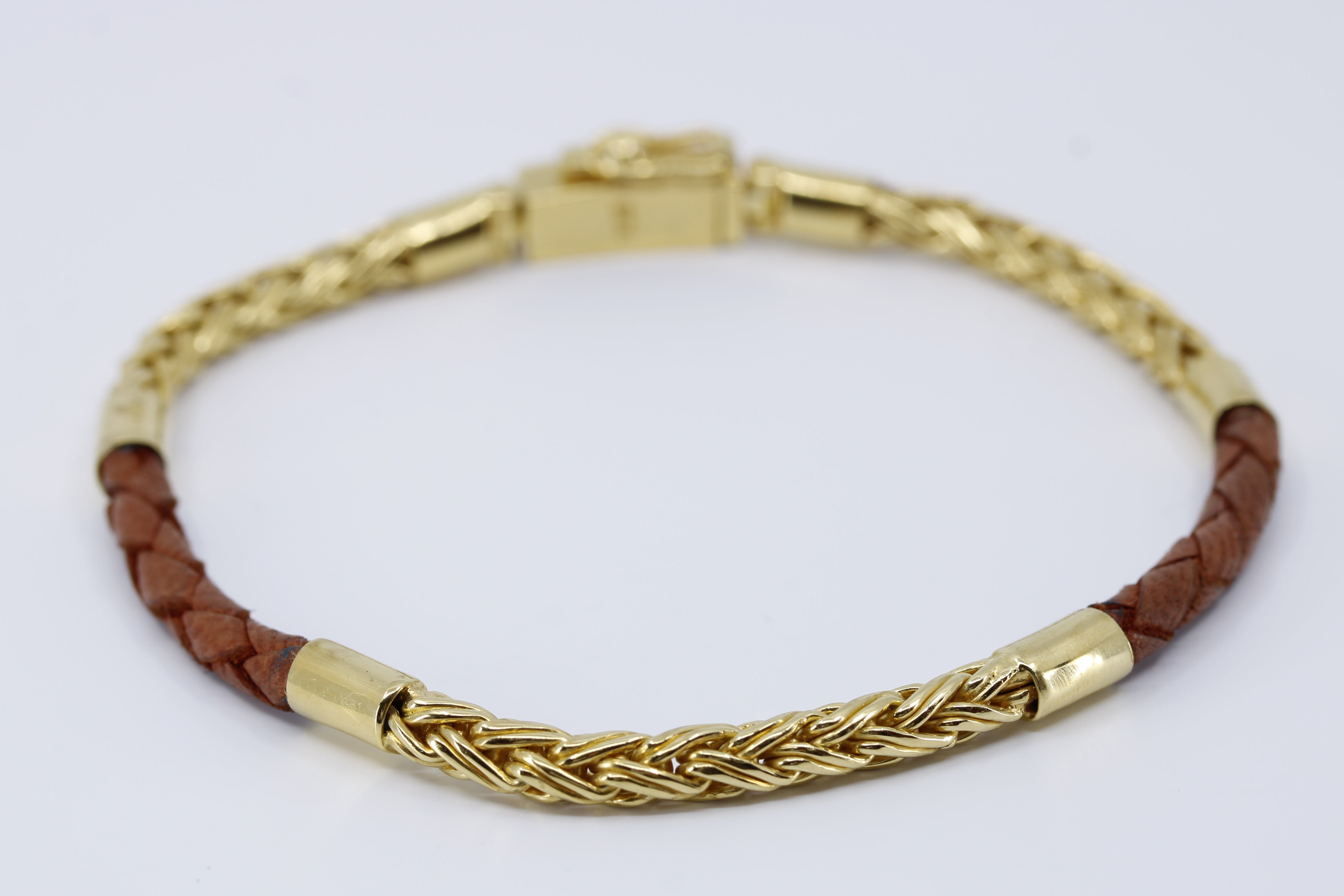 NOVA  18K Gold Vermeil Braided Chain & Leather Bracelet