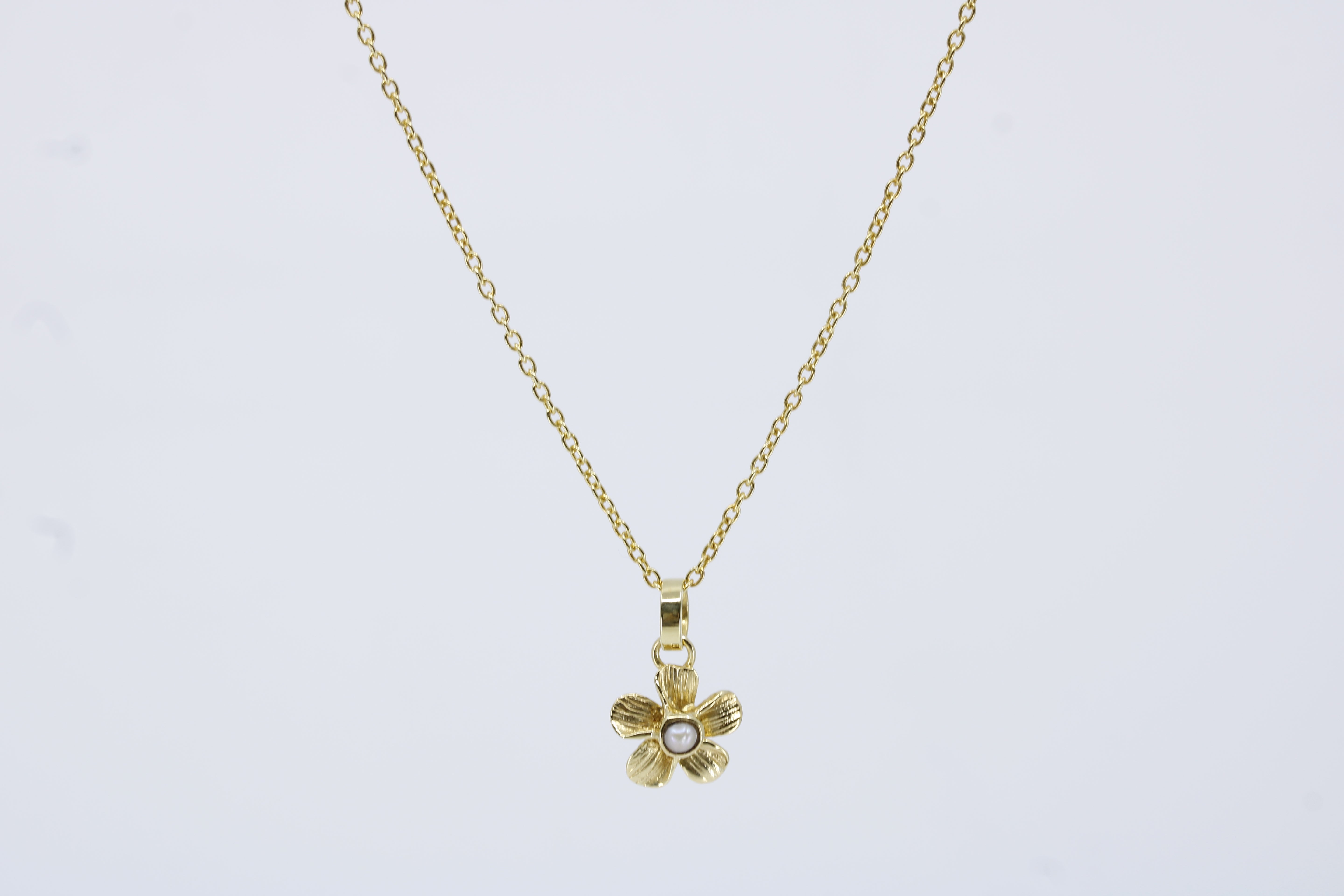 Bianca Classic Pendant Necklace
