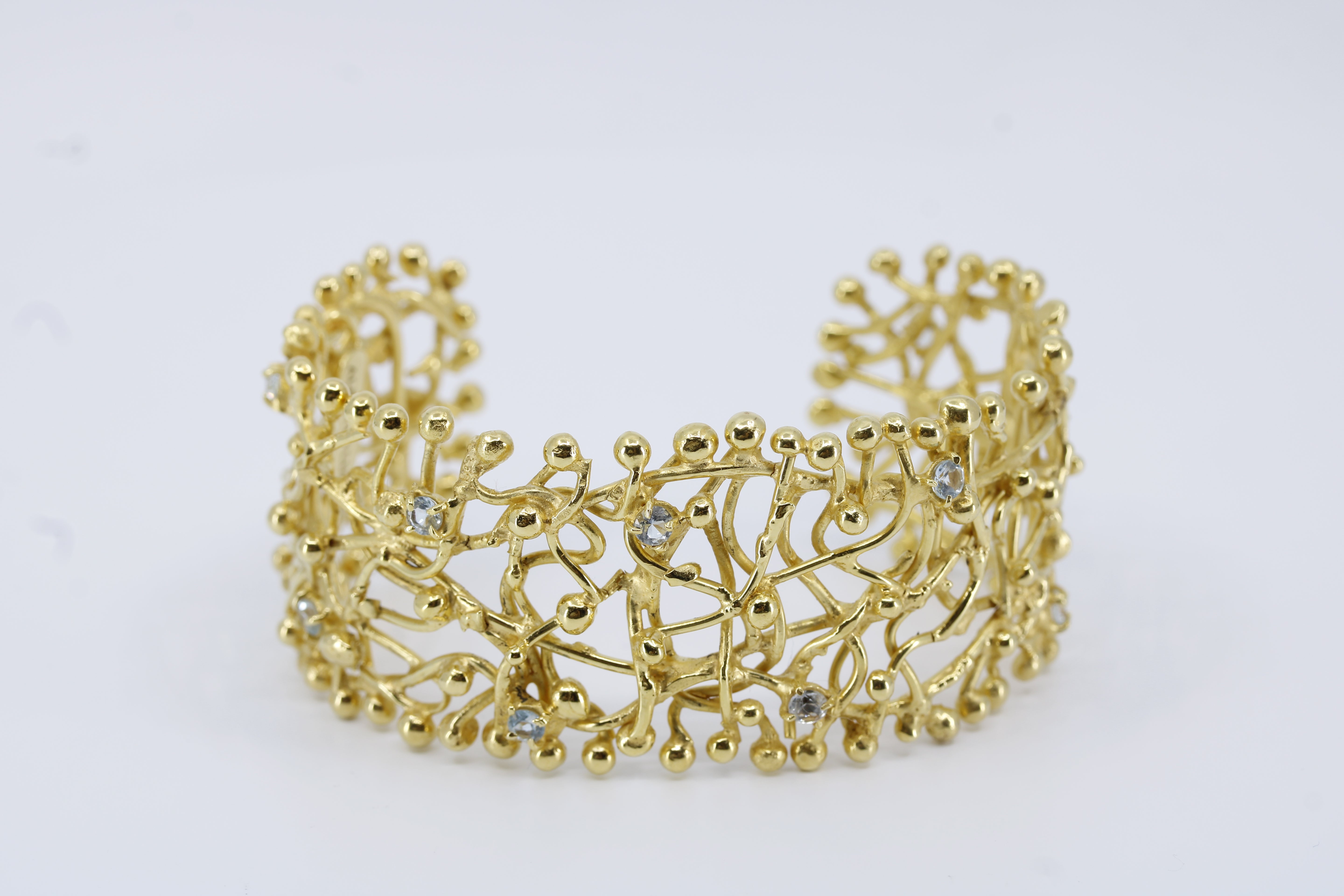 MAREA Cuff Bracelet with Topaz