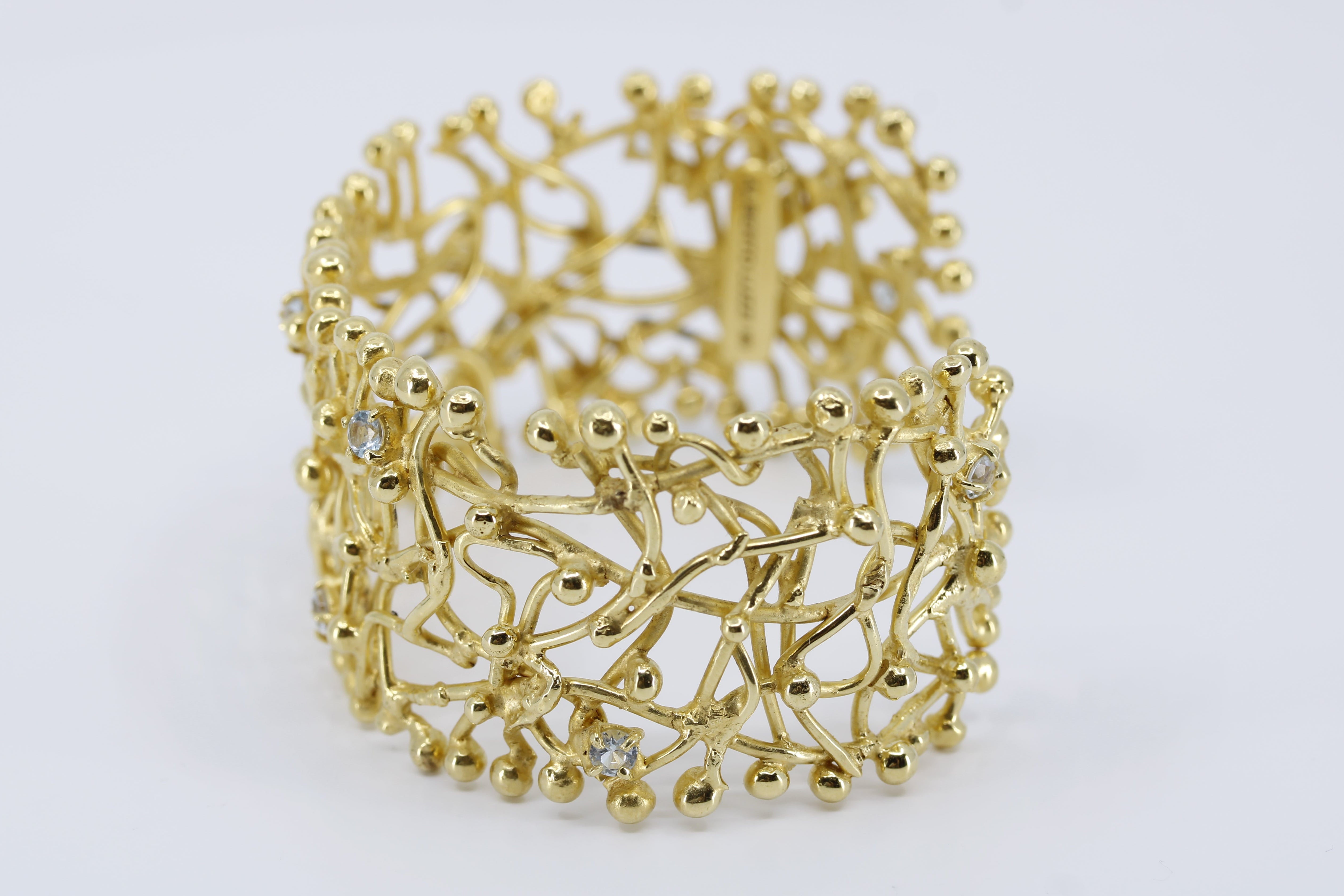 NURAI Cuff Bracelet with Topaz