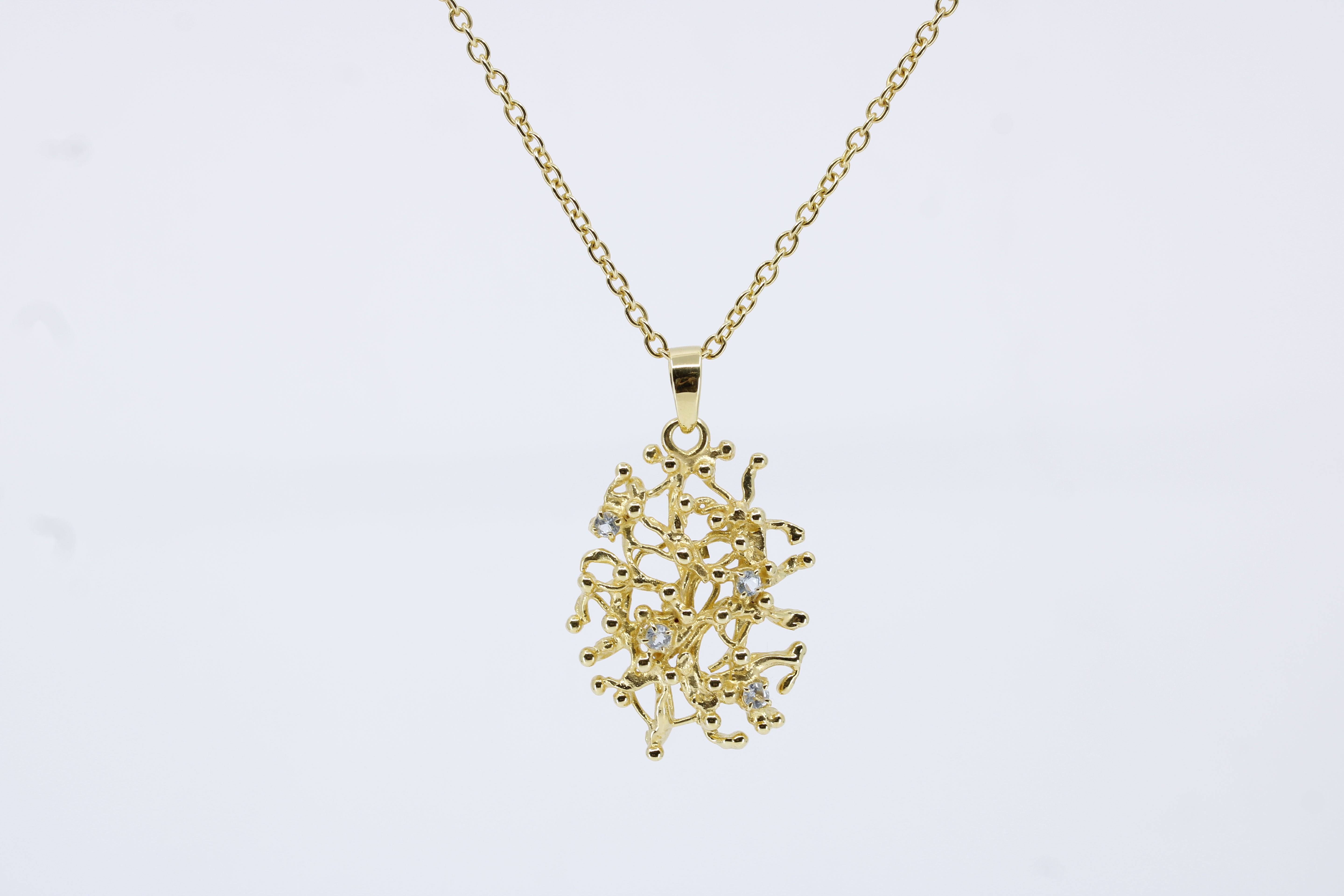 MAREA Classic Pendant Necklace
