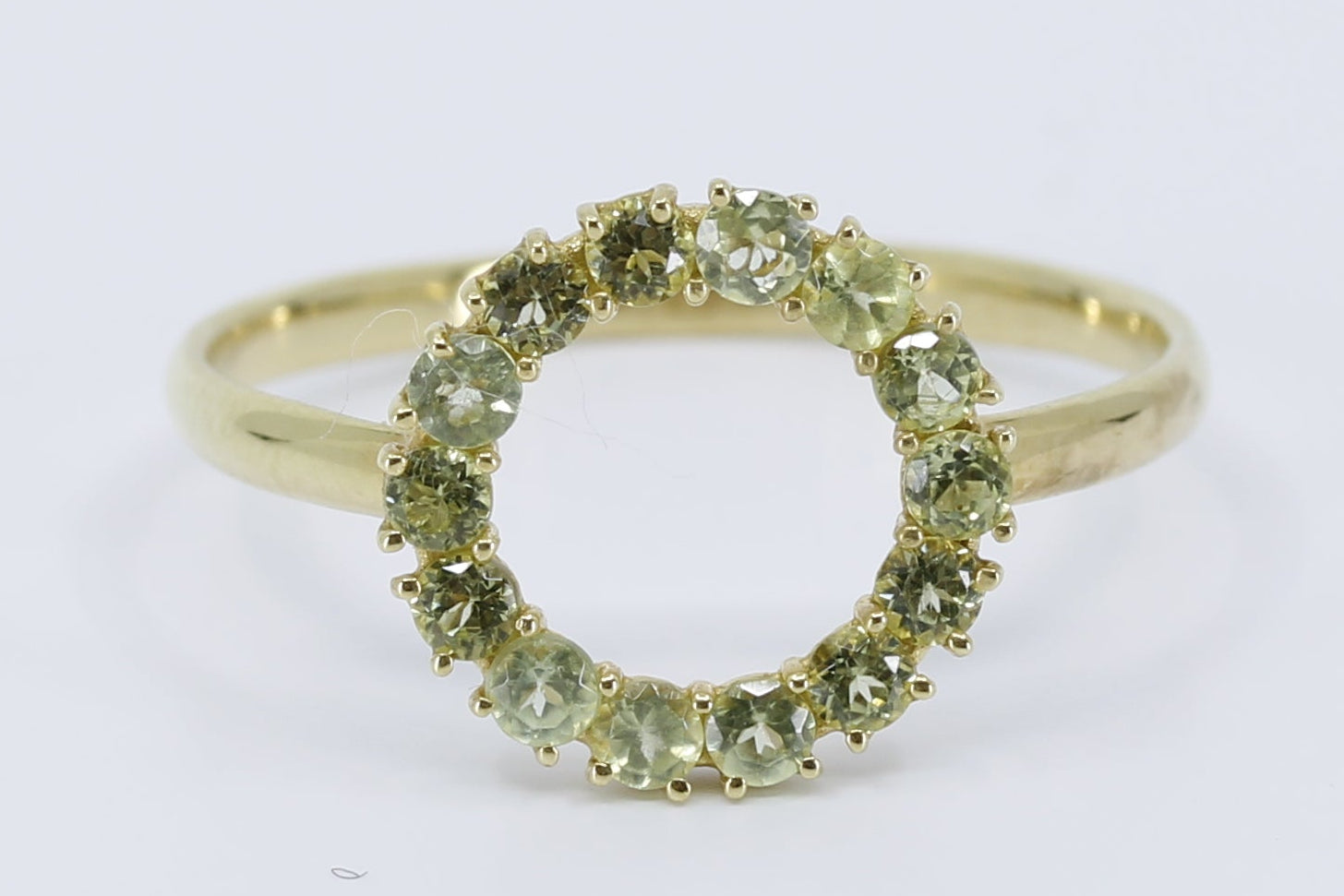 HARMONIA Band Ring with Peridot