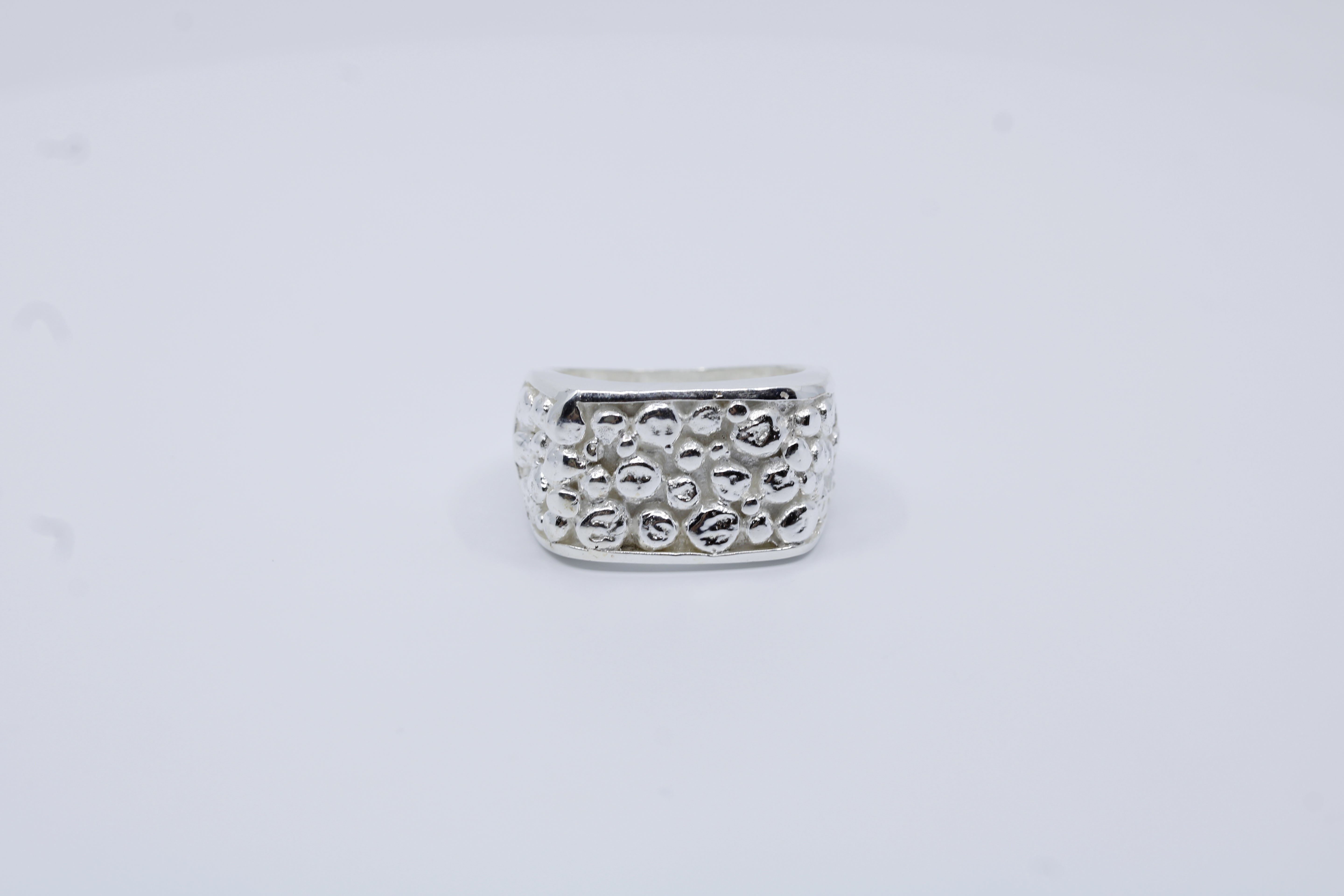 AL CANAL Pebble Band Ring