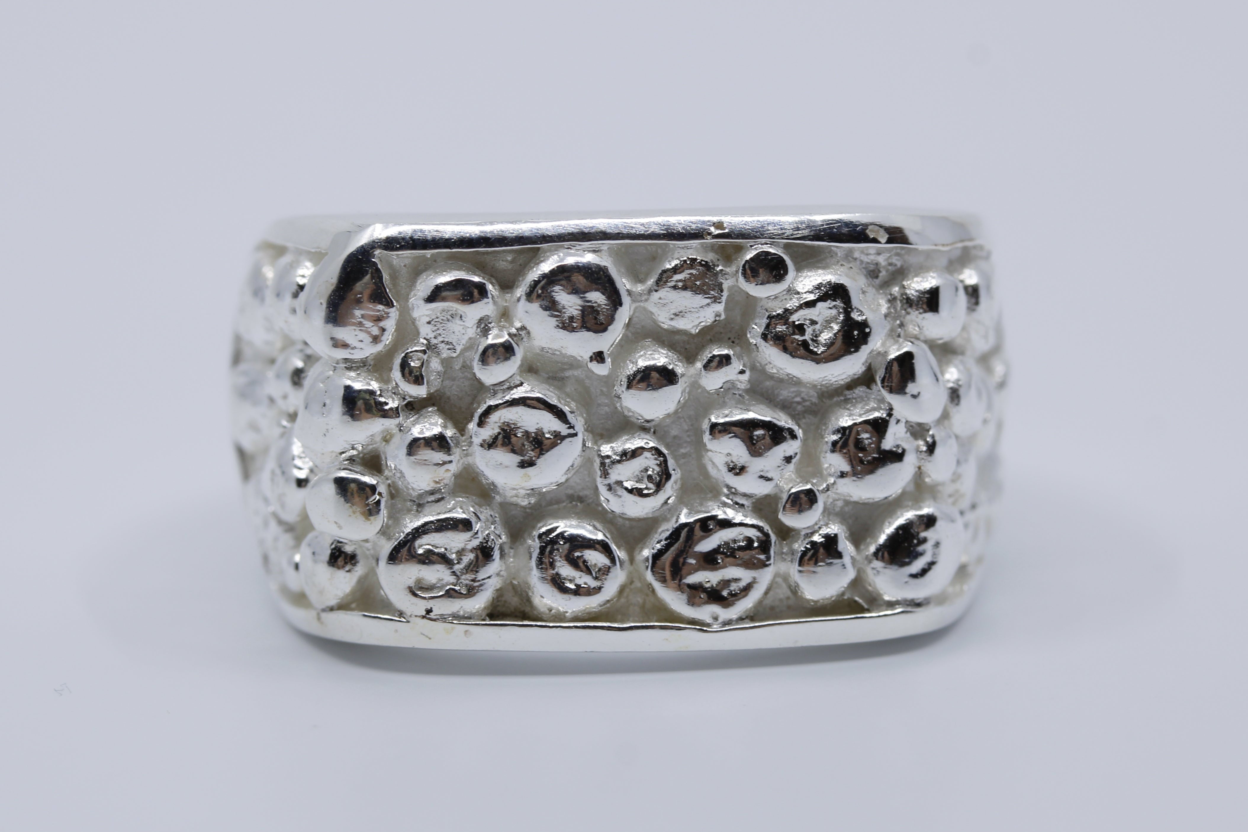 JAYA Pebble Band Ring